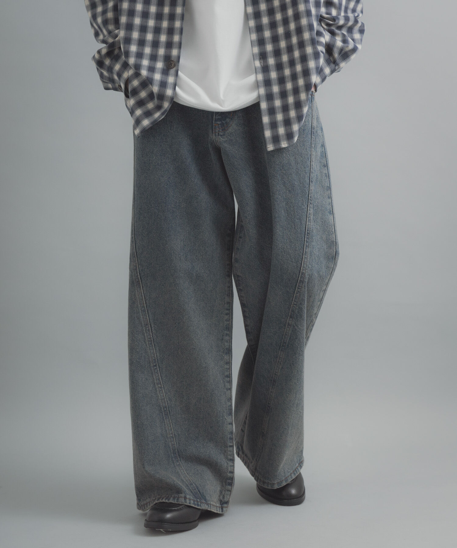 SENSE OF PLACE by URBAN RESEARCH「ケミカルバギーワイドデニムパンツ」|デニム|