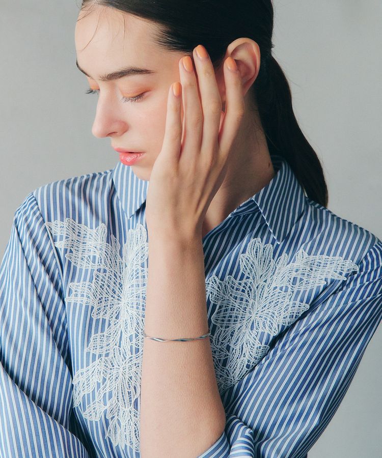 YECCA VECCA「ツイストバングル」|ブレスレット・バングル|Silver