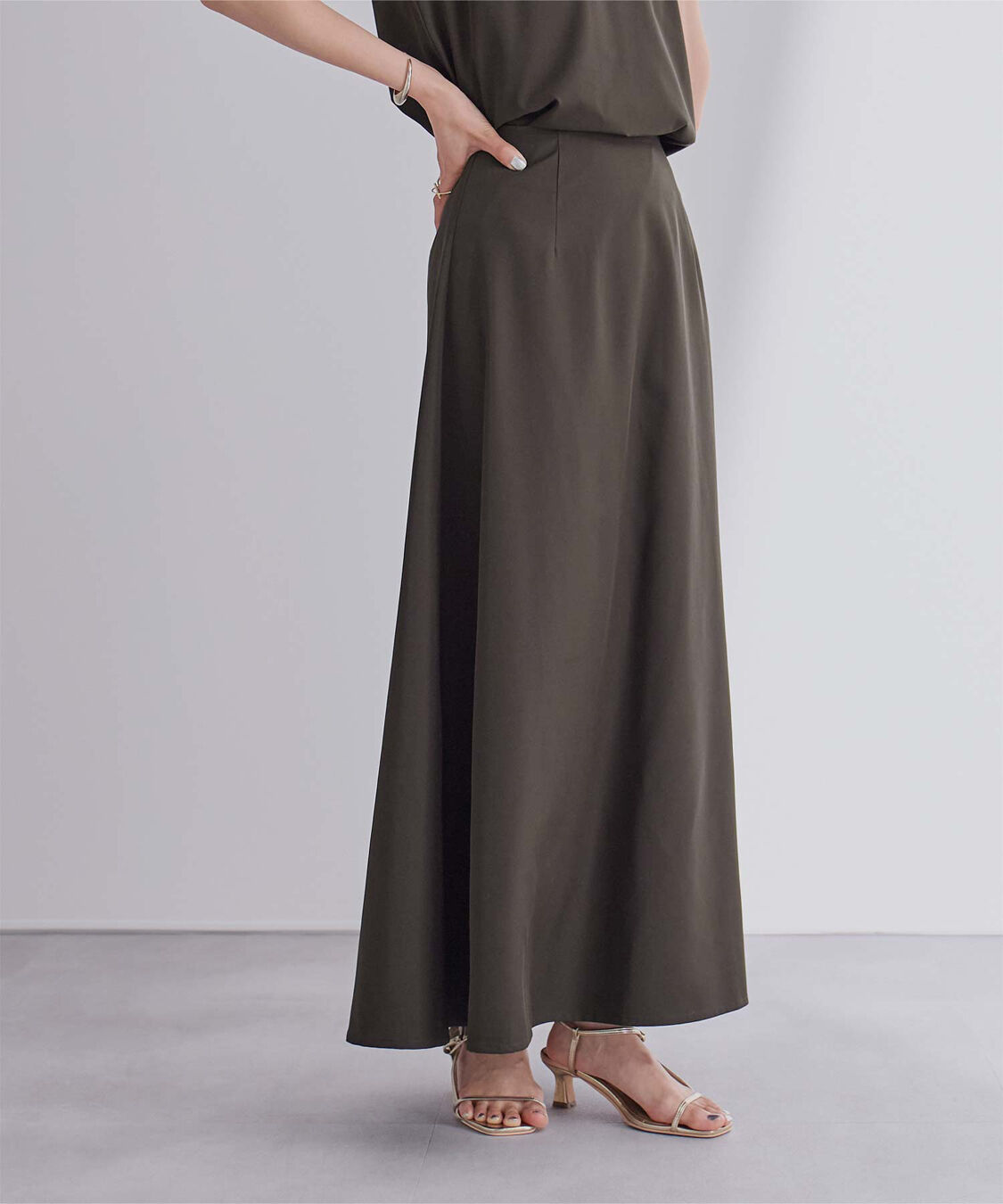 ur's「撥水フレアドレープスカート」|スカート|