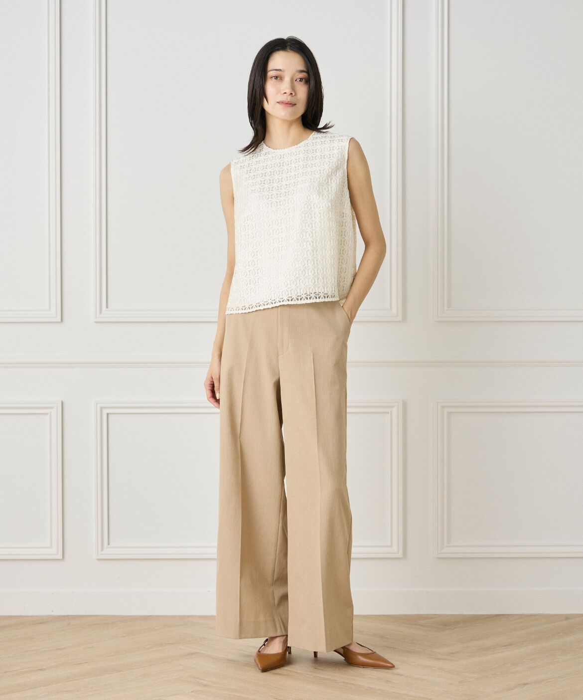 INED「《大きいサイズ》ノースリーブレースブラウス」|シャツ・ブラウス|