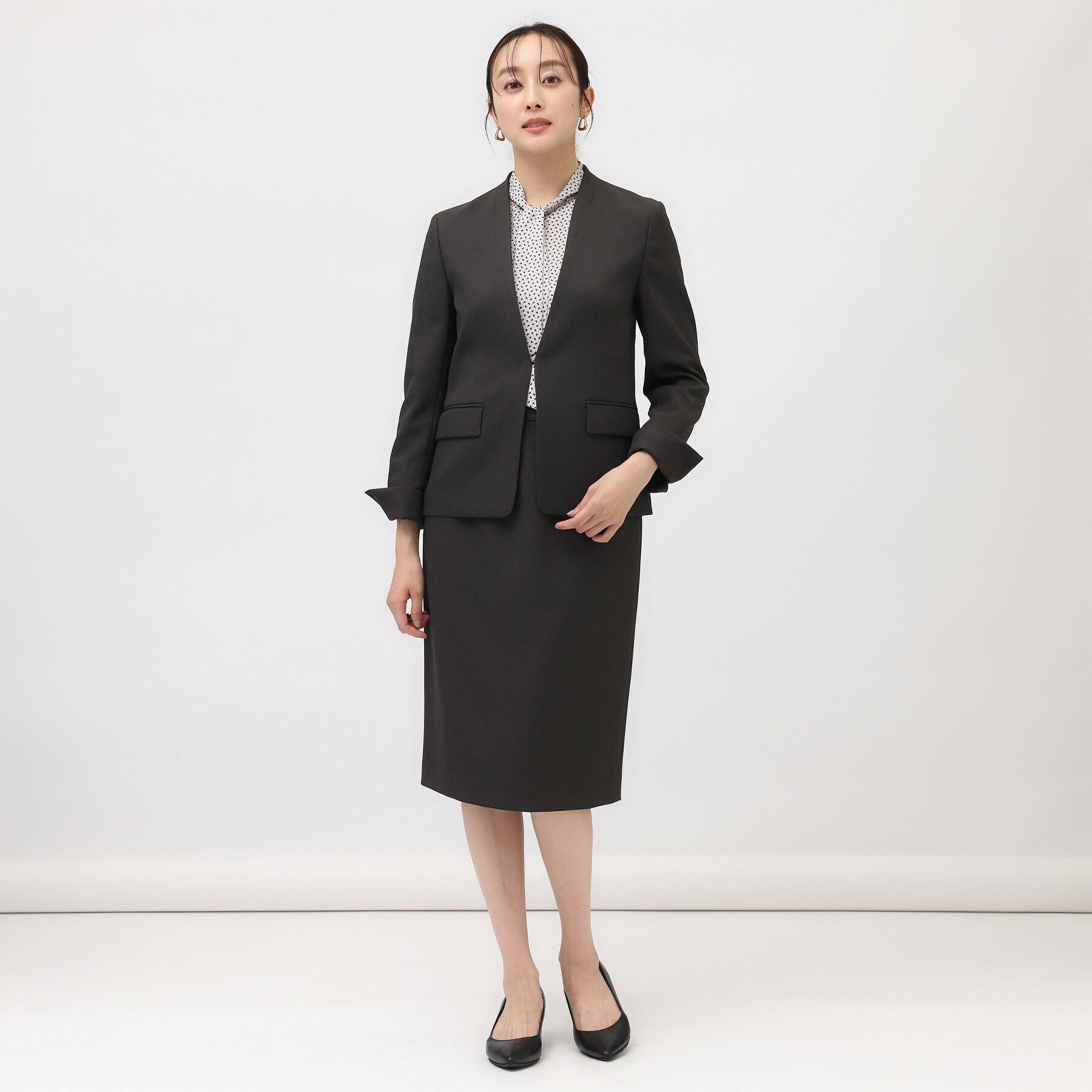 UNTITLED「【通勤スーツ/入卒/セレモニー】ウーステッドカルゼ タイトスカート」|スカート|