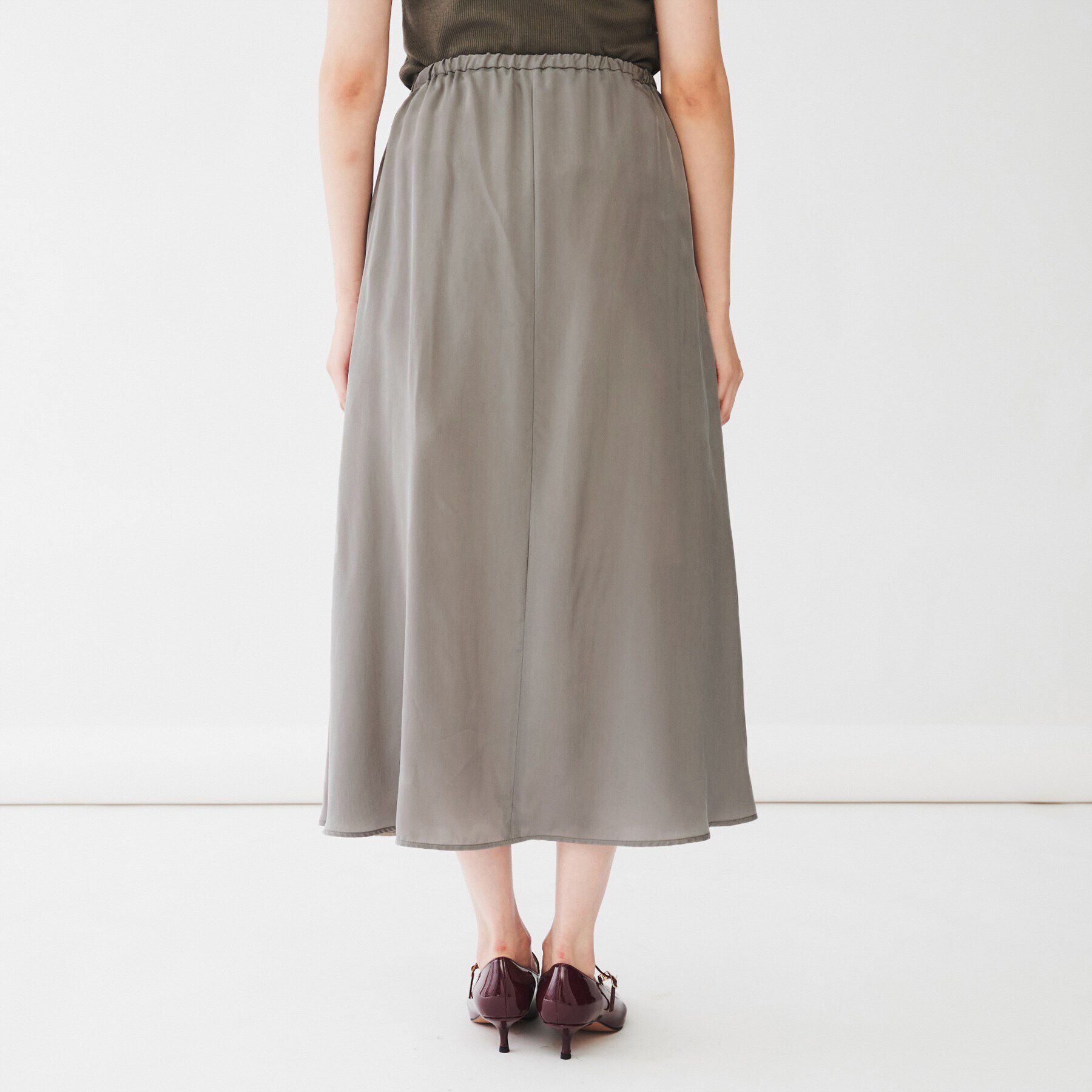 UNTITLED「【セットアップ可/ウエストゴム/パウダータッチ】シルキーキュプラ ロングスカート」|スカート|