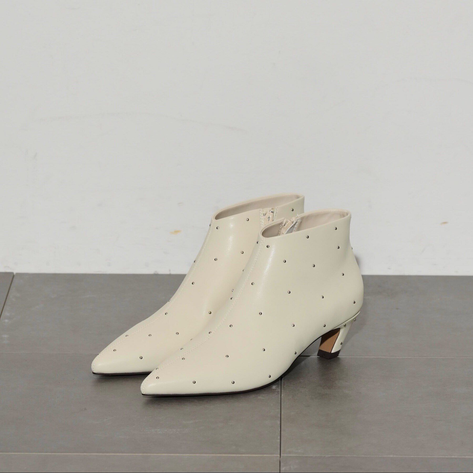 GALLEST「スタッズショートブーツ」|ショートブーツ|オフホワイト(003