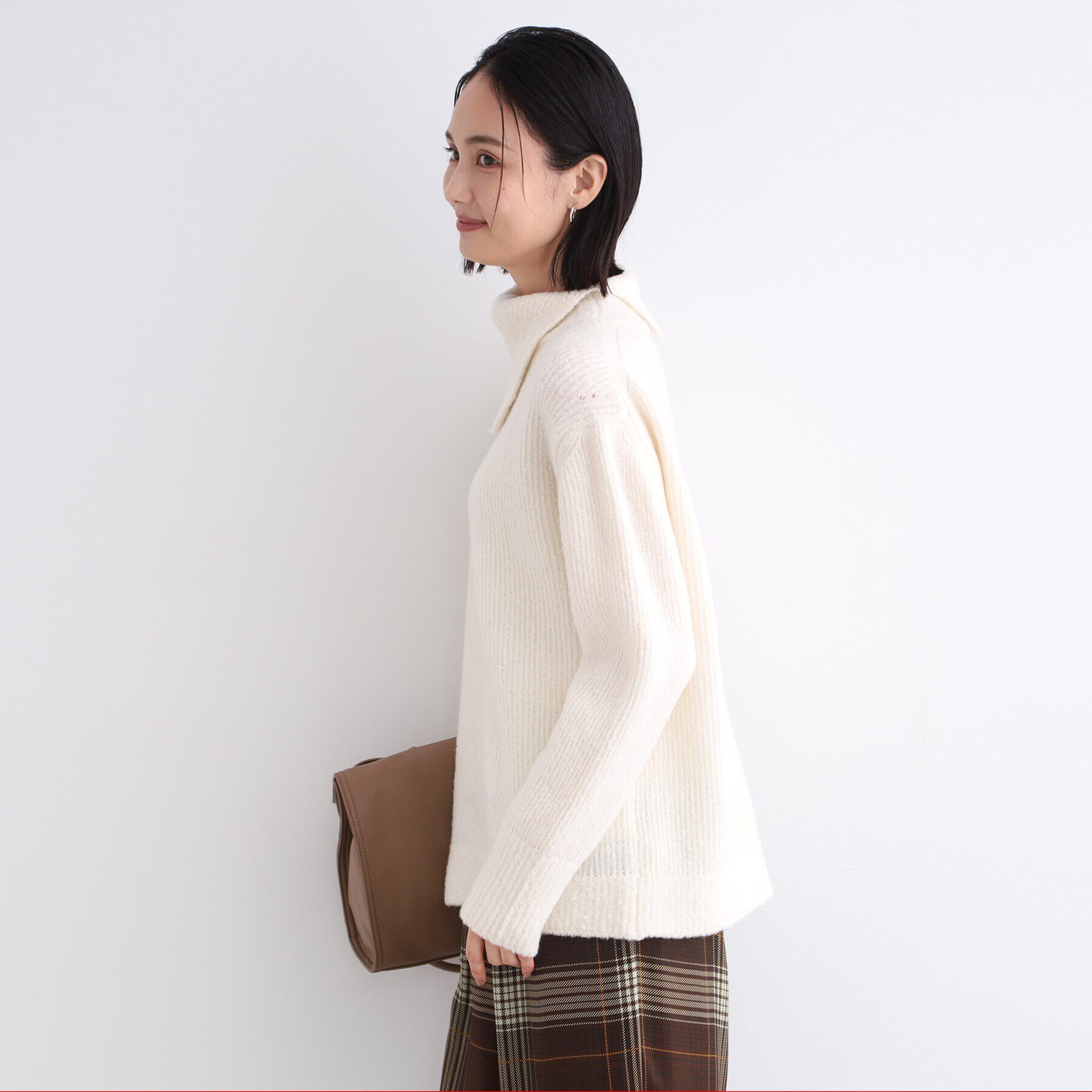 INDIVI「【ウール混／ブークレ】ループヤーン スリットハイネックニット」|ニット・セーター|