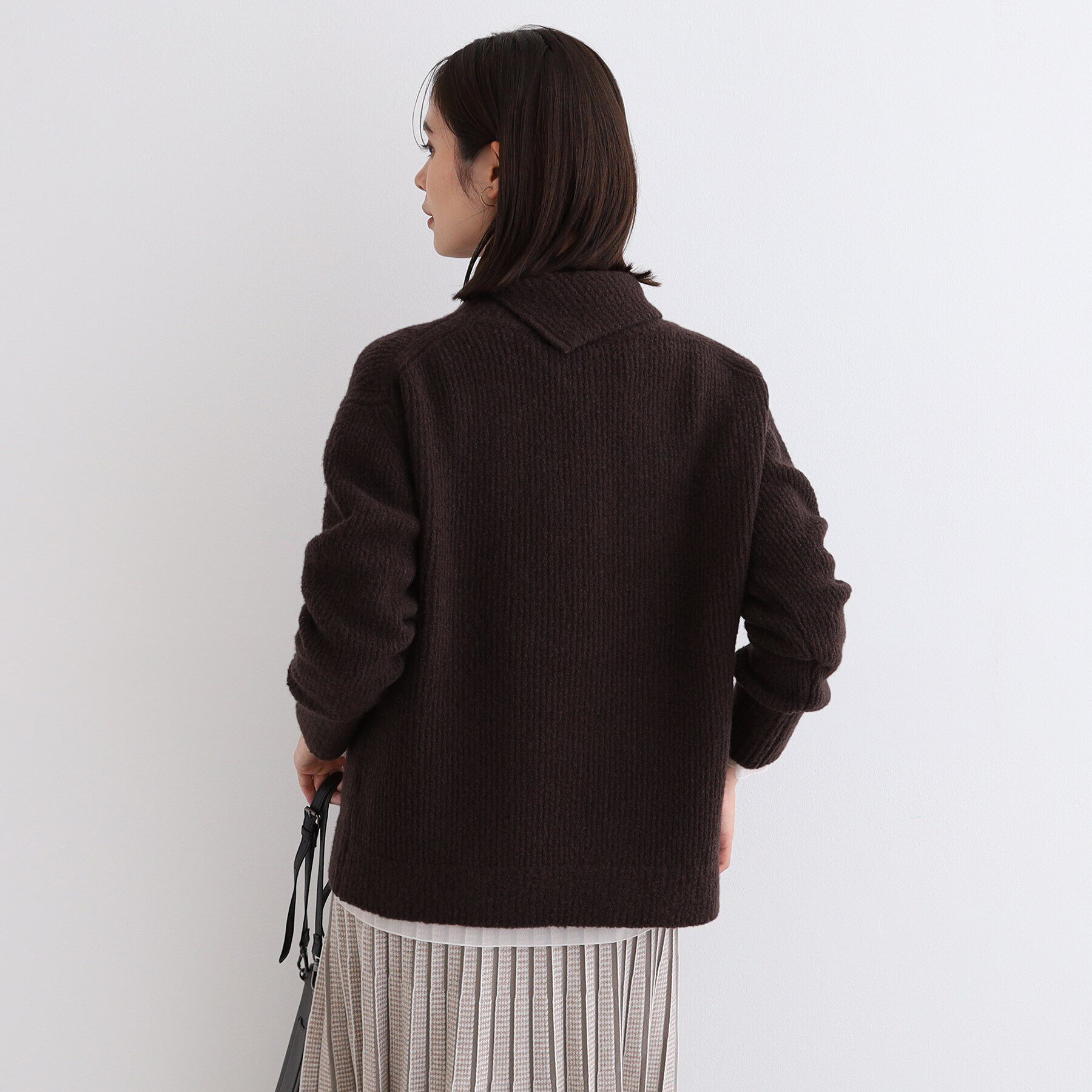 INDIVI「【ウール混／ブークレ】ループヤーン スリットハイネックニット」|ニット・セーター|