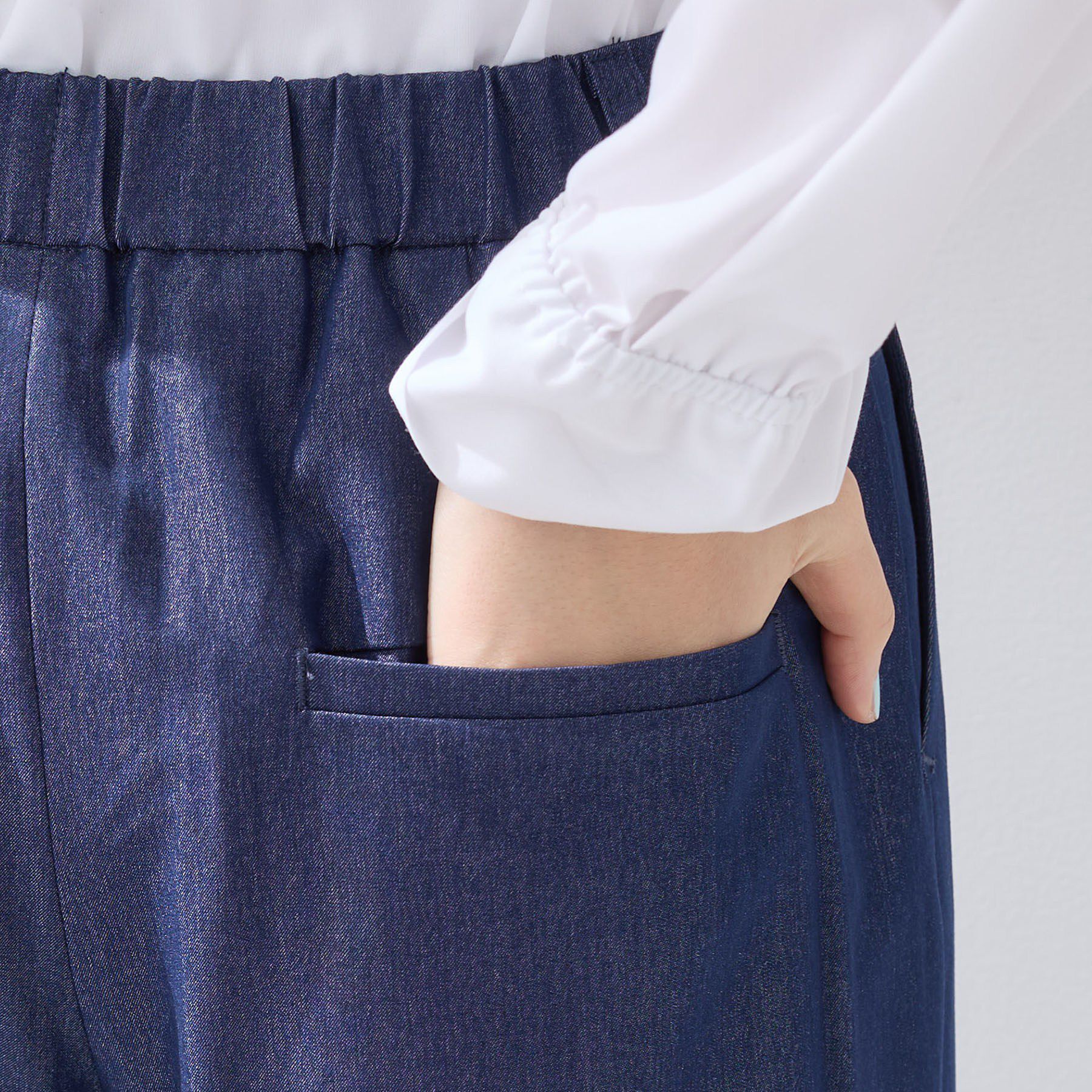 INDIVI「【デニム調素材】きれいめワイドパンツ」|その他|