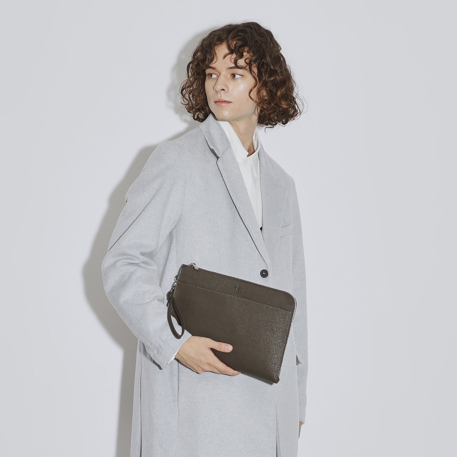 tk.TAKEO KIKUCHI「レザー調ジップクラッチバッグ」|クラッチバッグ|