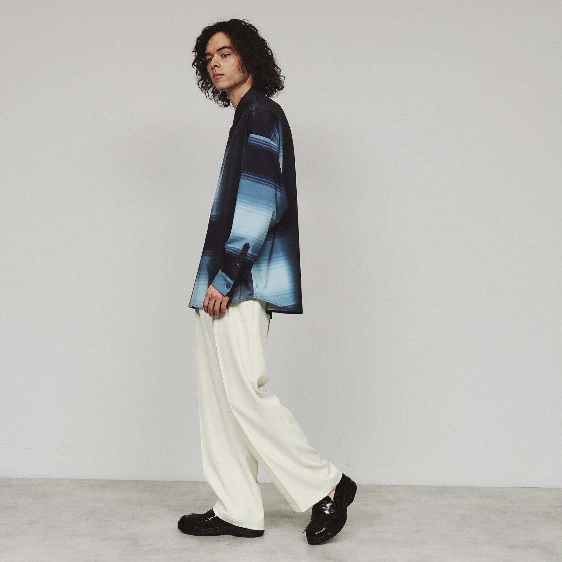 tk.TAKEO KIKUCHI「ワイドテーパードタックパンツ」|その他|