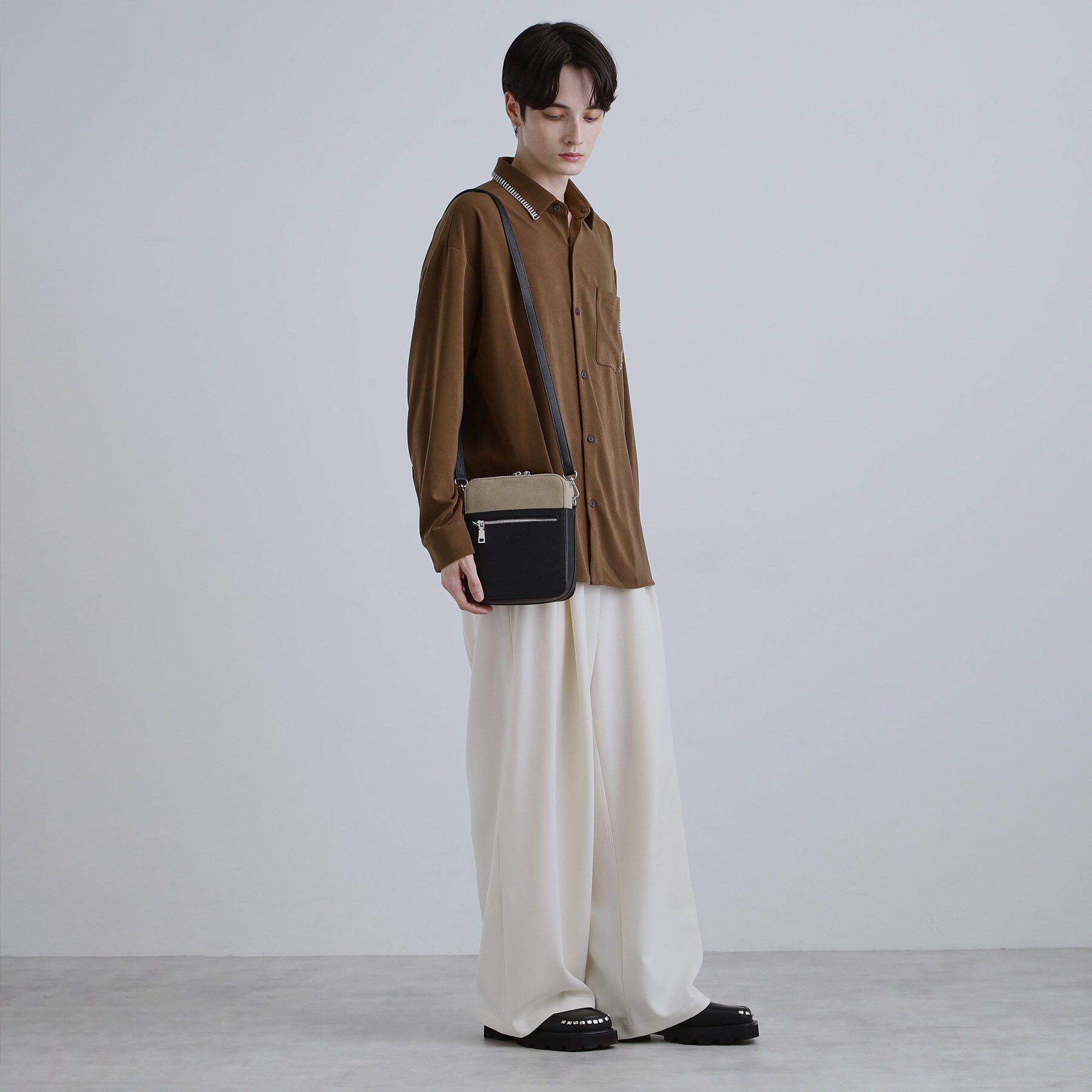 tk.TAKEO KIKUCHI「バイカラースクエアショルダーバッグ」|ショルダー・メッセンジャー|