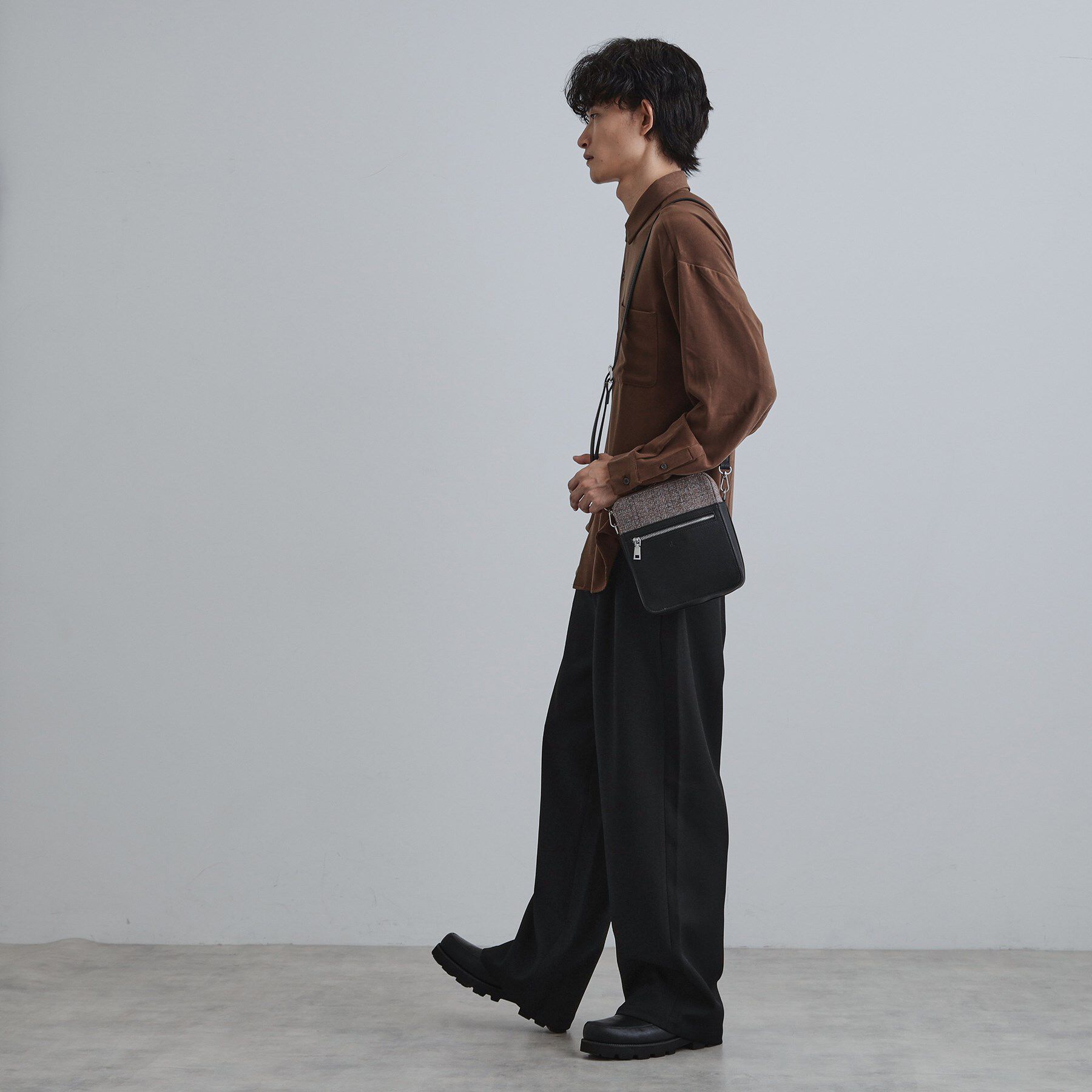 tk.TAKEO KIKUCHI「バイカラースクエアショルダーバッグ」|ショルダー・メッセンジャー|