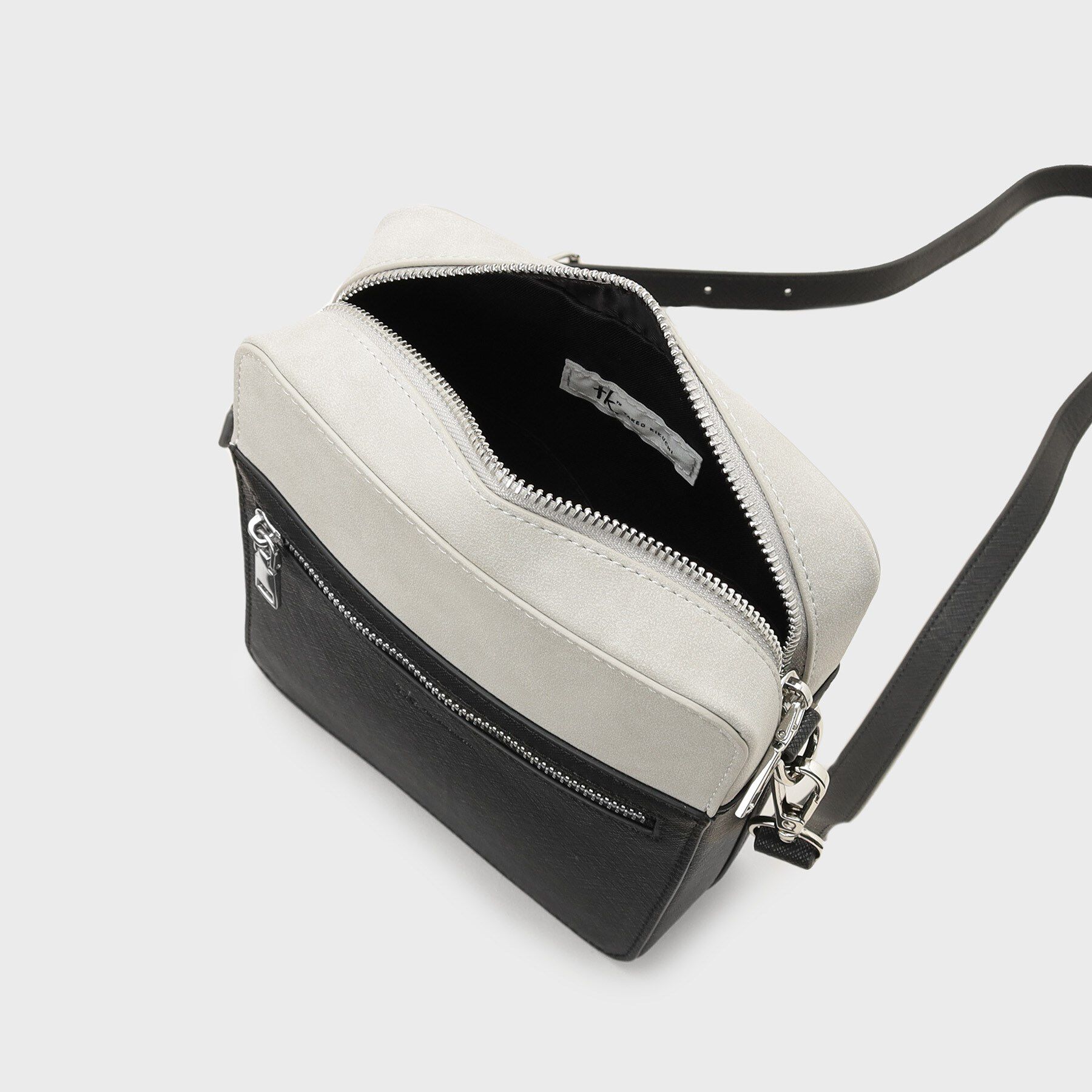 tk.TAKEO KIKUCHI「バイカラースクエアショルダーバッグ」|ショルダー・メッセンジャー|