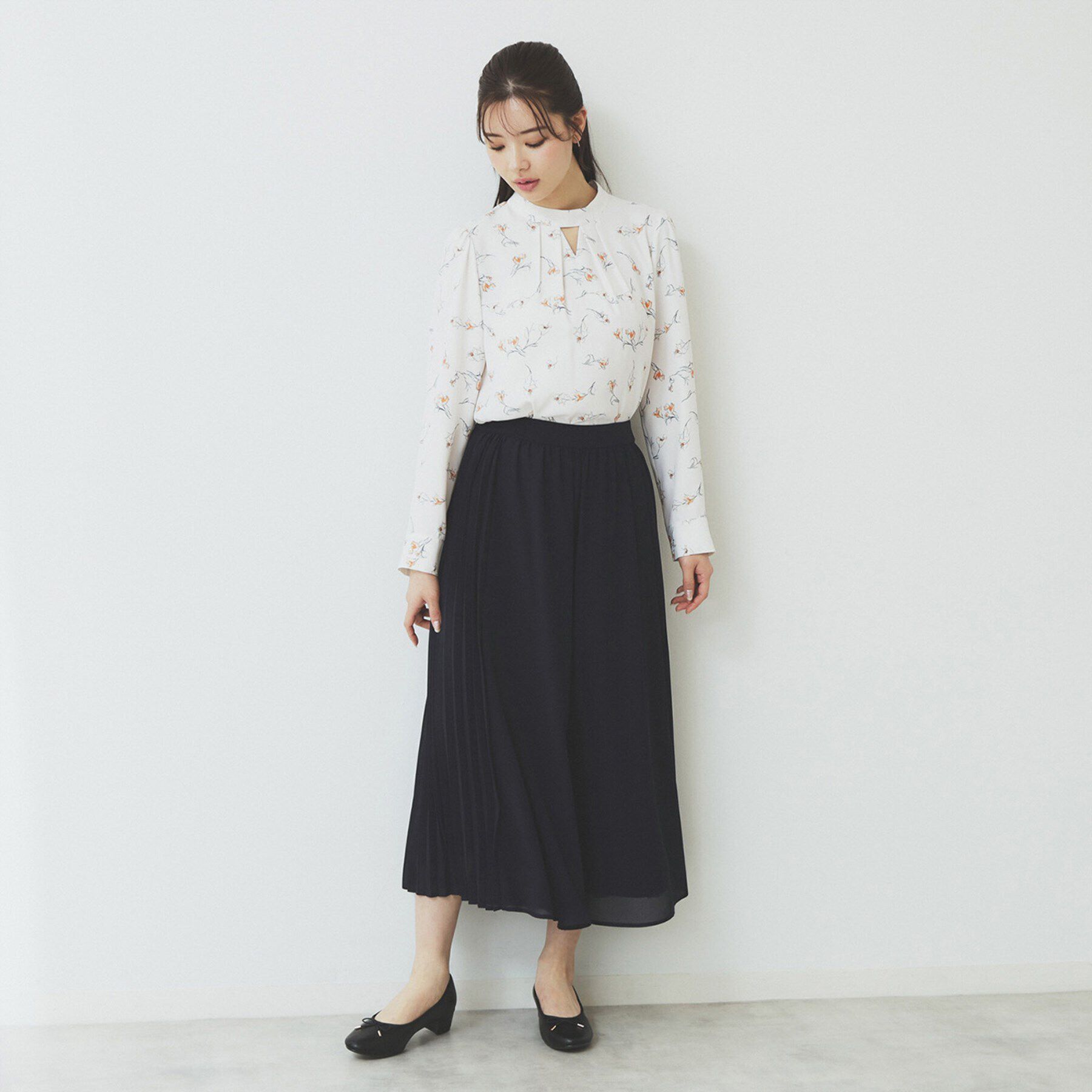 index「サイドプリーツフレアパンツ【洗濯機洗い可】」|その他|