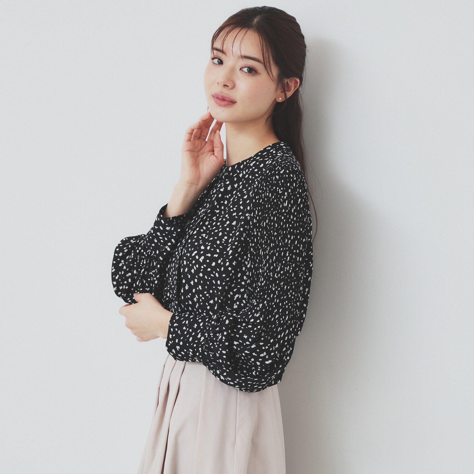 index「ボウタイプリーツスリーブ柄アソートブラウス【洗濯機可・イージーアイロン】」|シャツ・ブラウス|