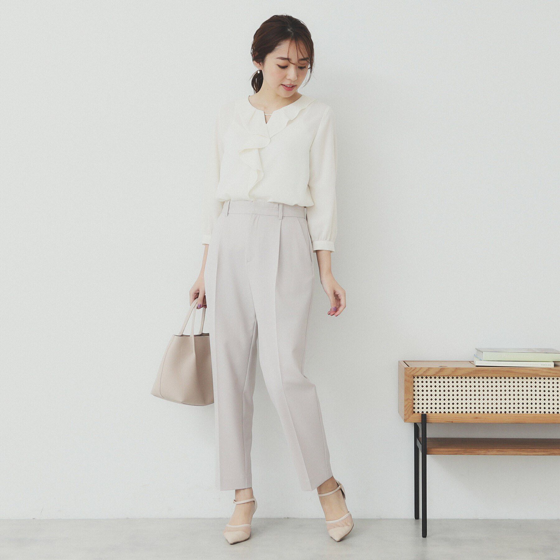 index「フリルバーデザインブラウス【洗濯機洗い可/イージーアイロン/防シワ】」|シャツ・ブラウス|