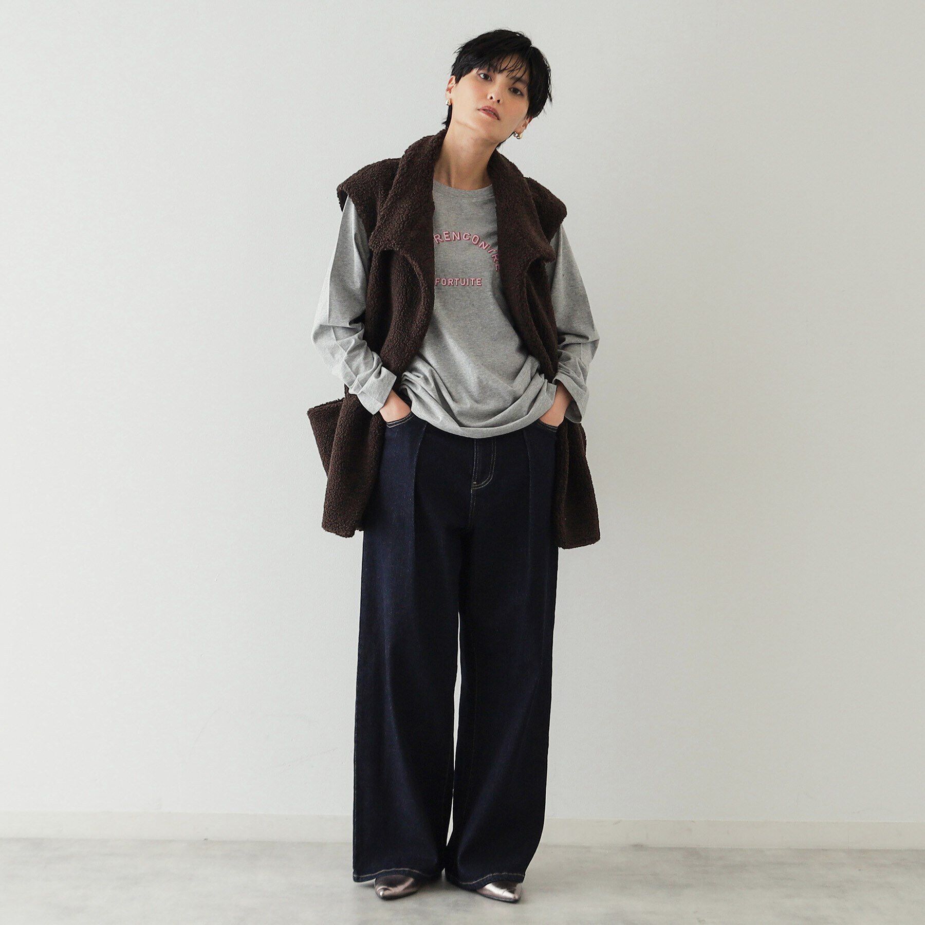 OPAQUE.CLIP「《STORY掲載》ロゴプリントロングTシャツ【洗濯機洗い可】」|Tシャツ・カットソー|