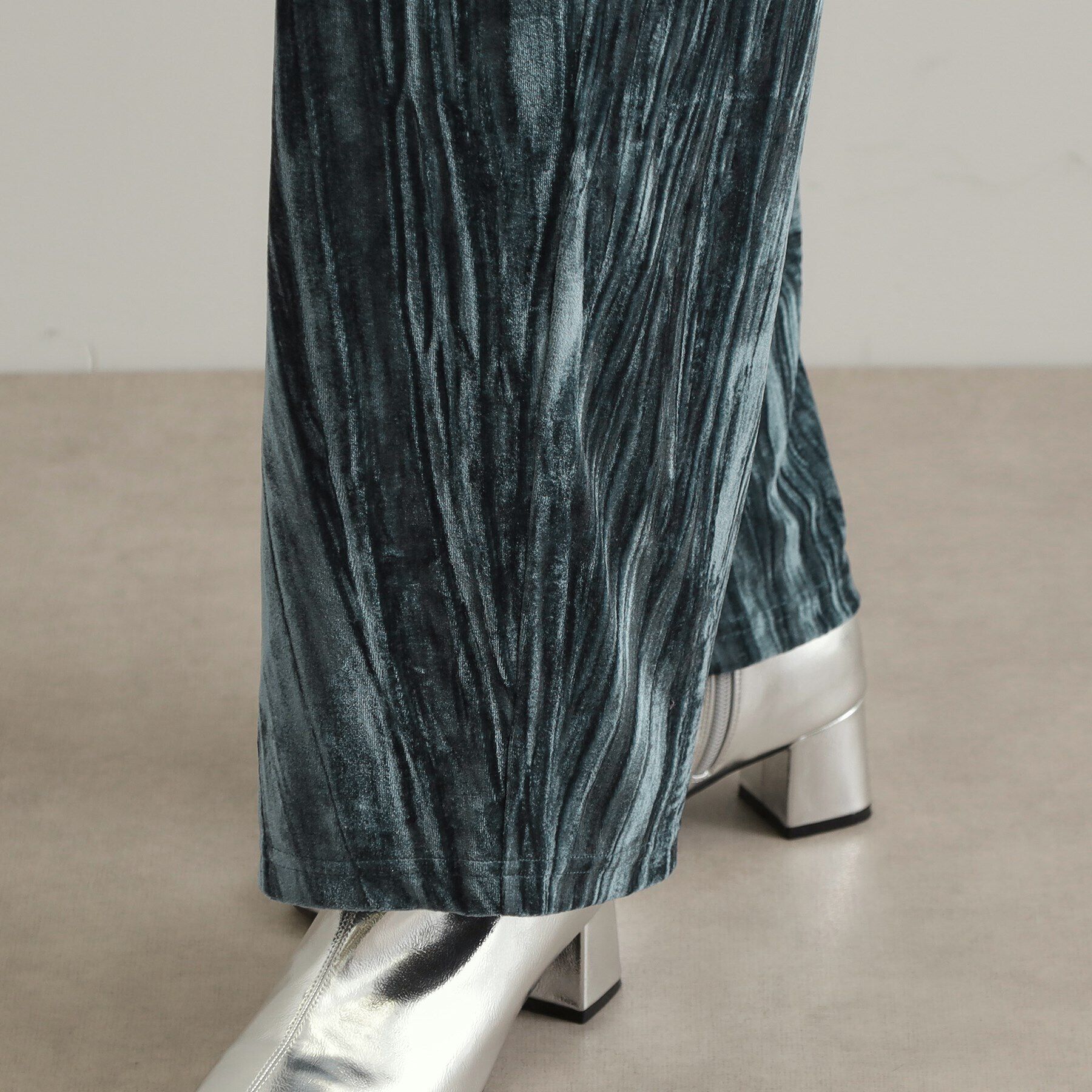 OPAQUE.CLIP「クラッシュベロア イージーワイドパンツ【洗濯機洗い可】」|その他|