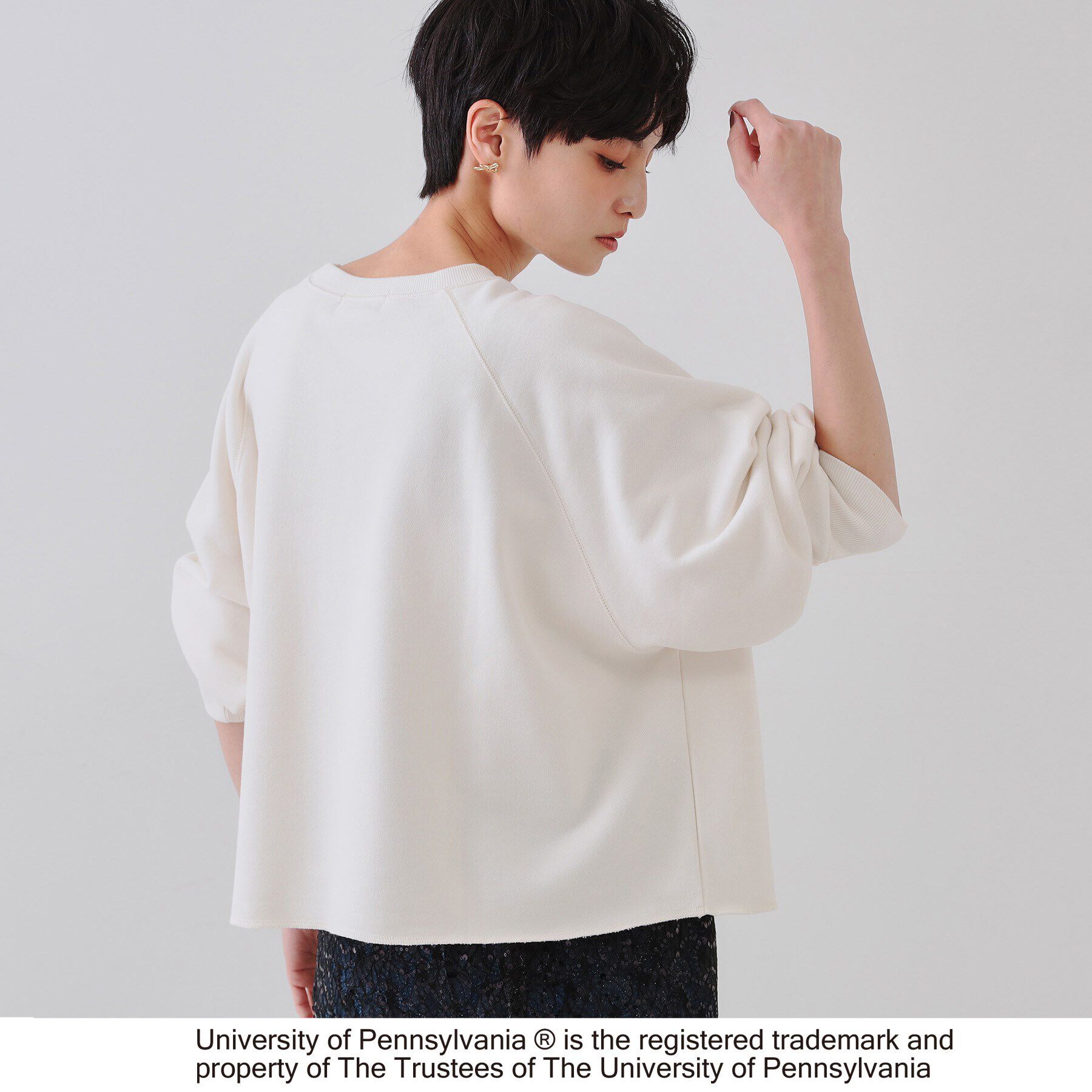 OPAQUE.CLIP「カレッジロゴ スウェットプルオーバー」|パーカー|