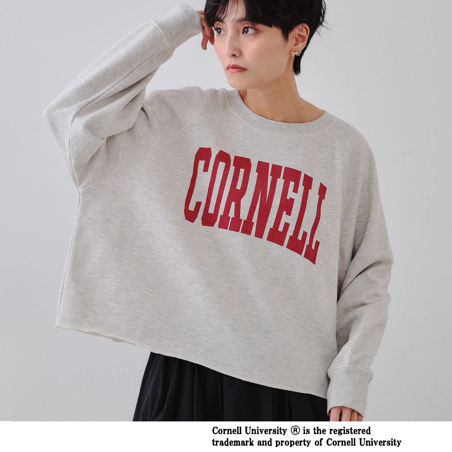 OPAQUE.CLIP「カレッジロゴ スウェットプルオーバー」|パーカー|