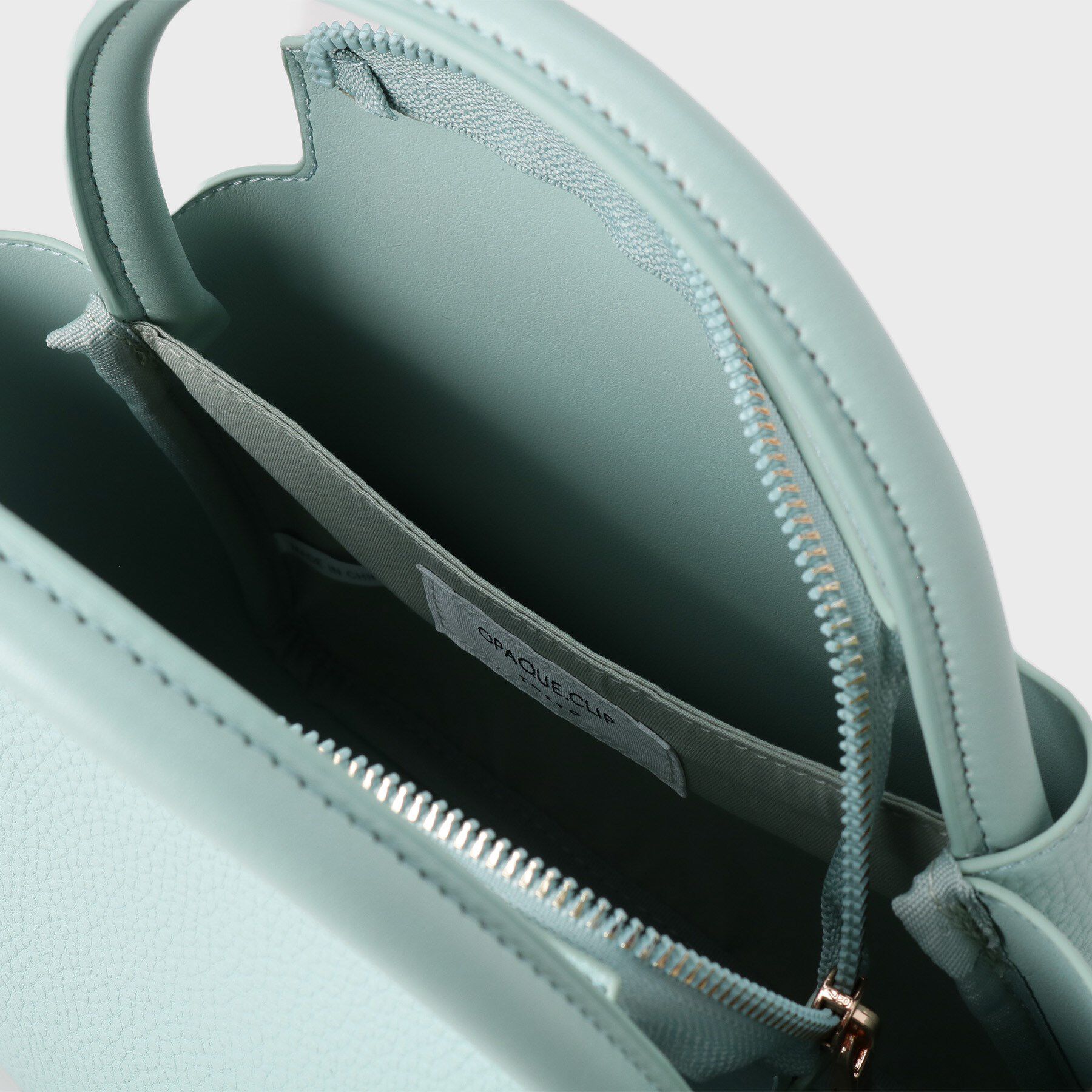 OPAQUE.CLIP「【2WAY】シュリンク合皮ラウンドミニショルダーバッグ」|ショルダー・メッセンジャー|