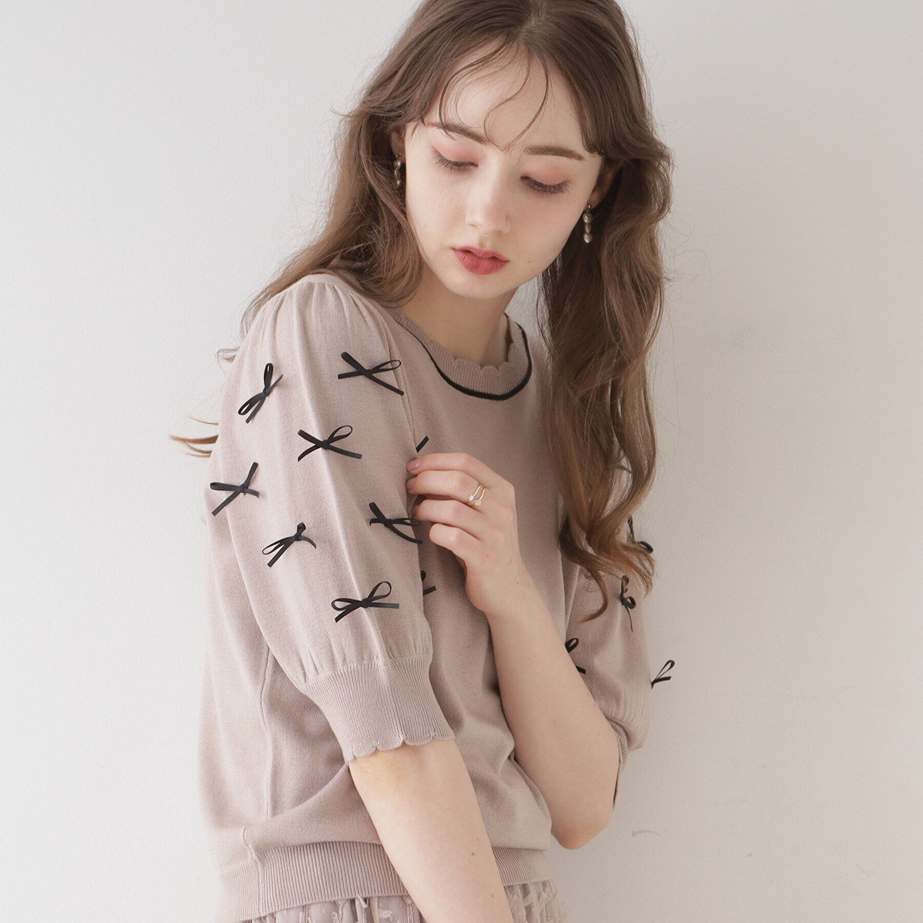 Couture broach「【リボン好き必見・二の腕カバー】リボン袖ニット」|ニット・セーター|