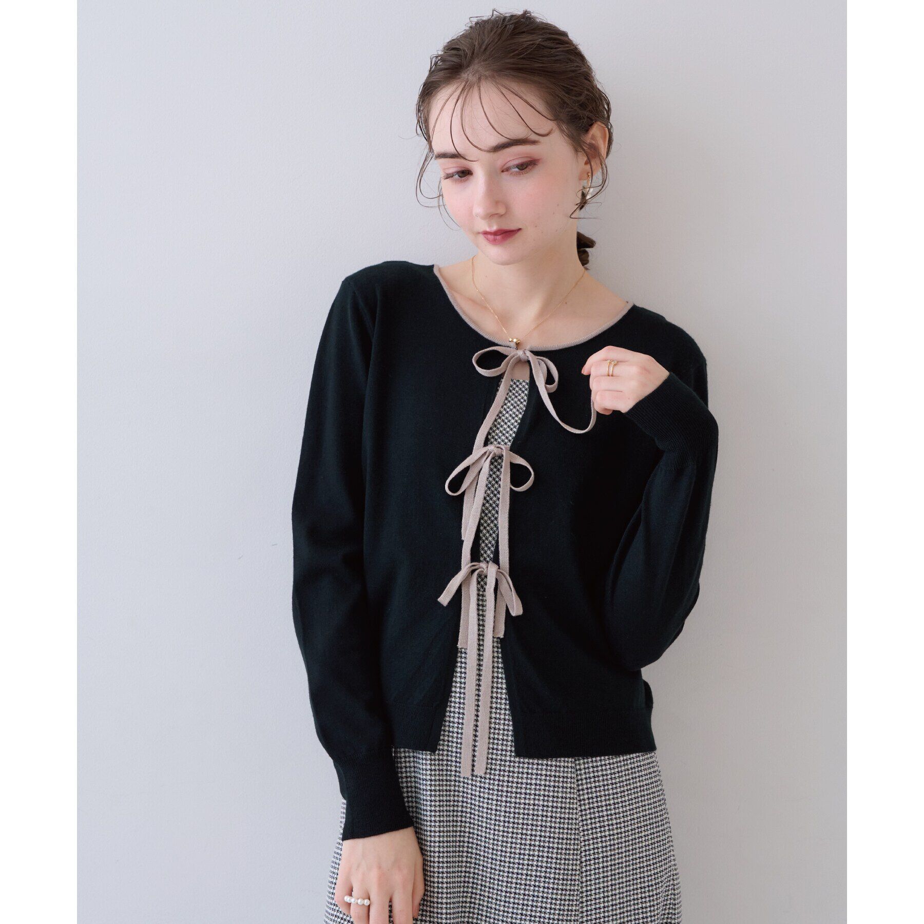 Couture broach「【前後2WAYで楽しめる】配色リボン カーディトップス」|カーディガン|