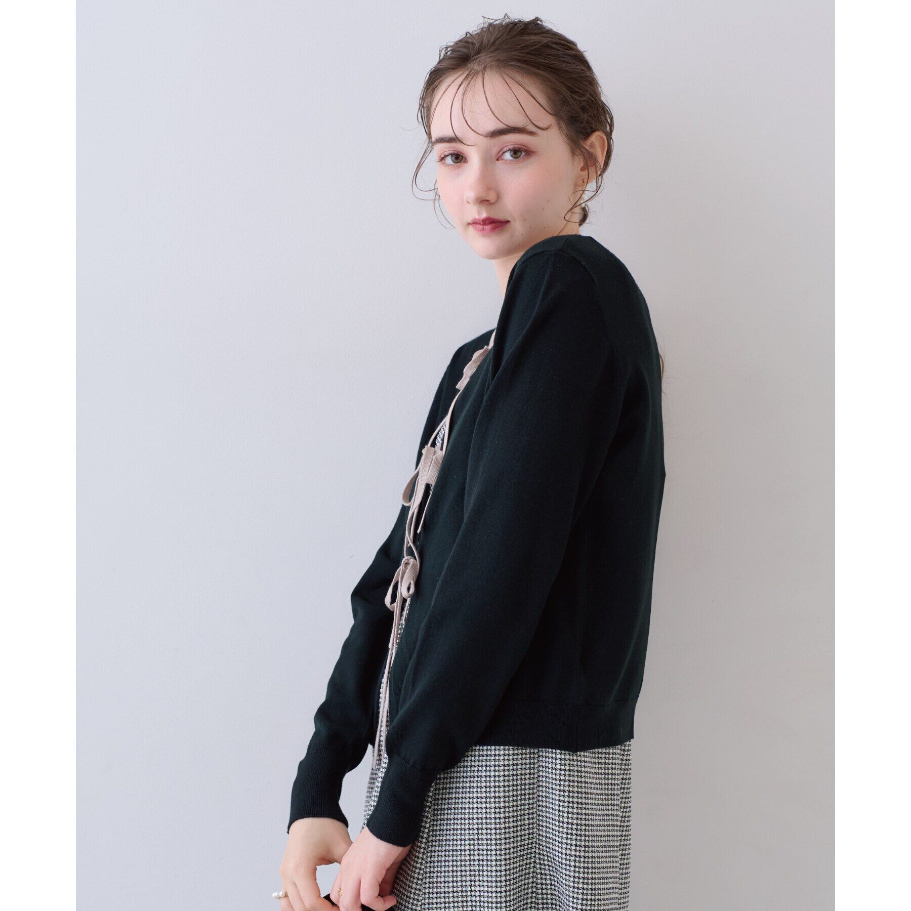 Couture broach「【前後2WAYで楽しめる】配色リボン カーディトップス」|カーディガン|