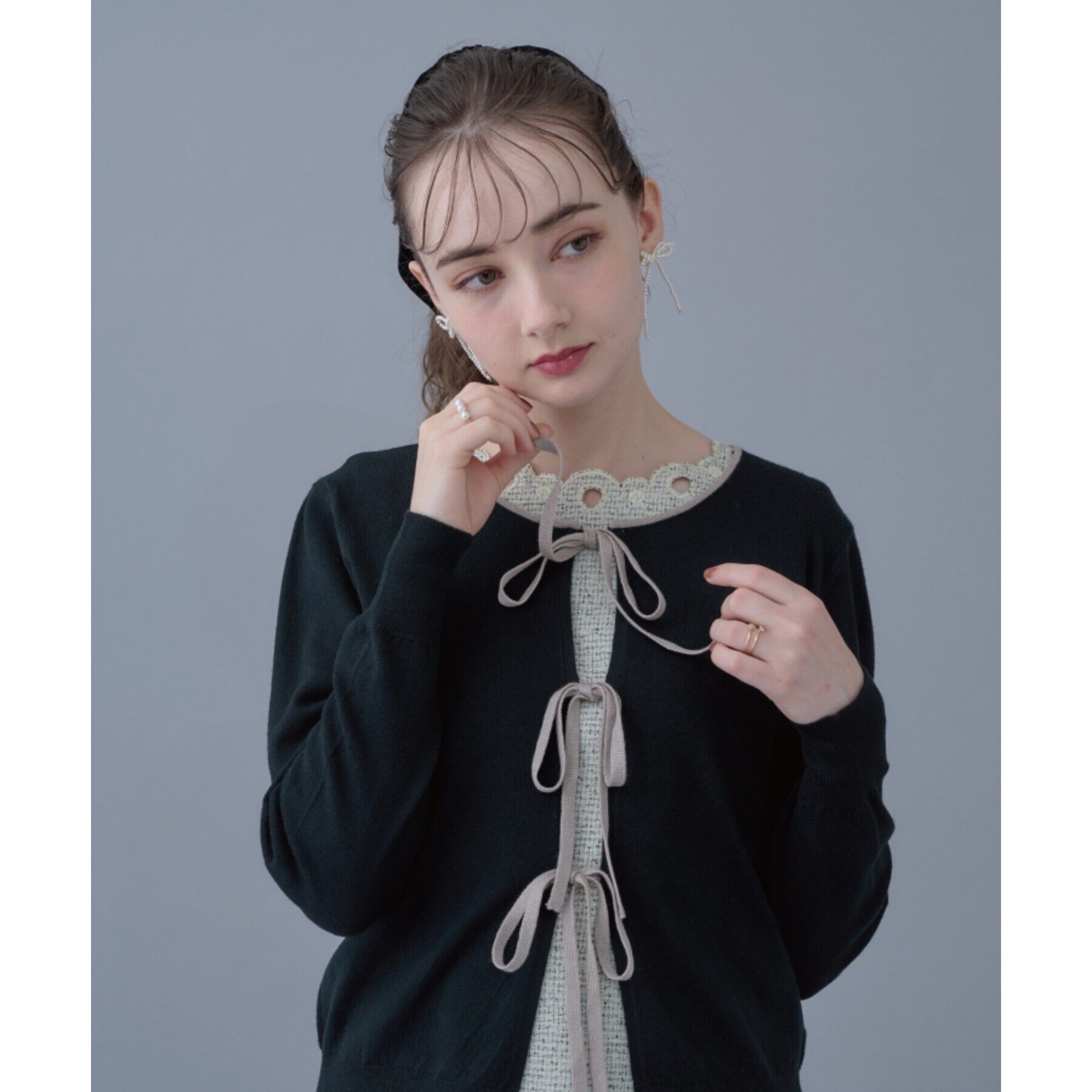 Couture broach「【前後2WAYで楽しめる】配色リボン カーディトップス」|カーディガン|