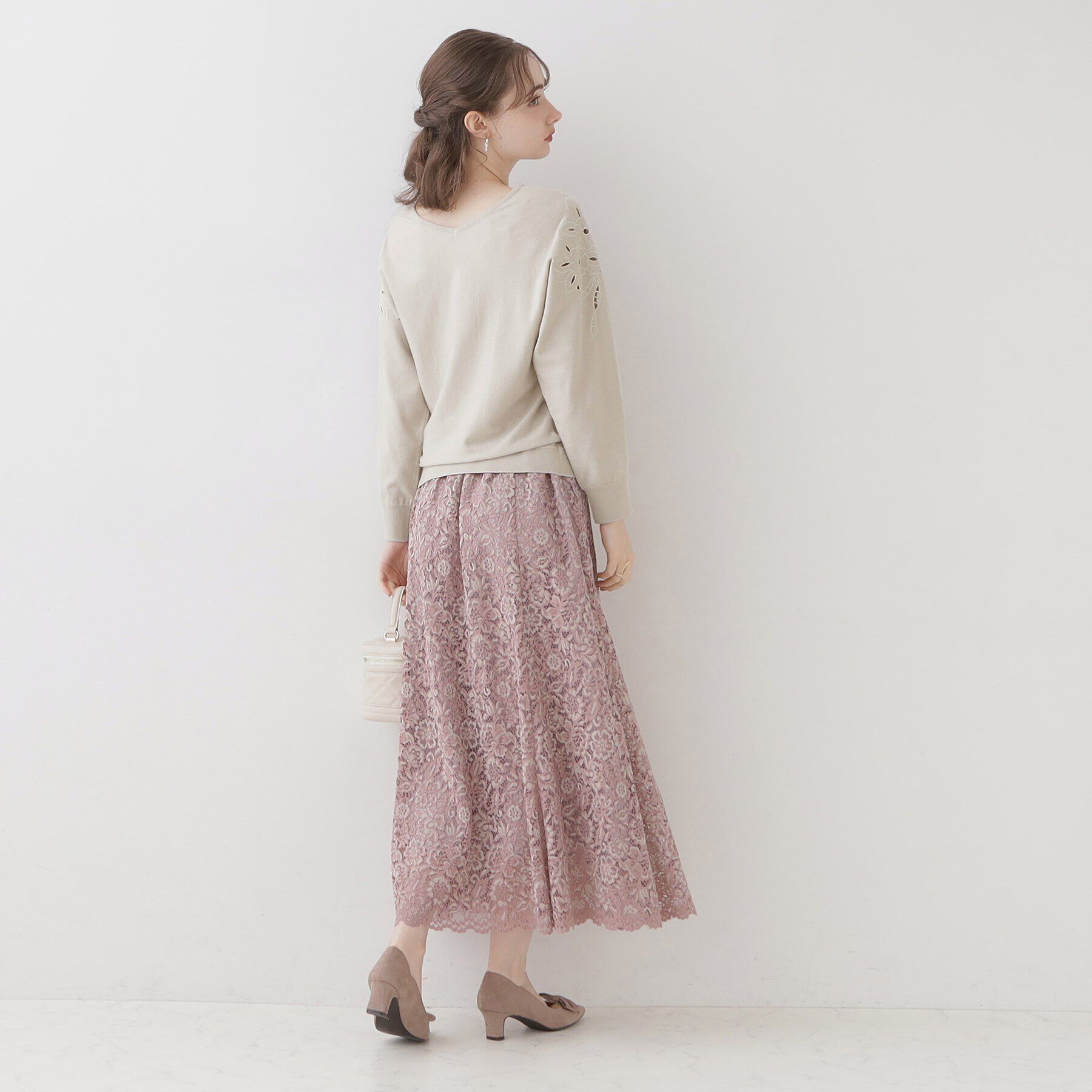 Couture broach「【上品さを添えた刺繍ニット】エンブロドルマンニット」|ニット・セーター|