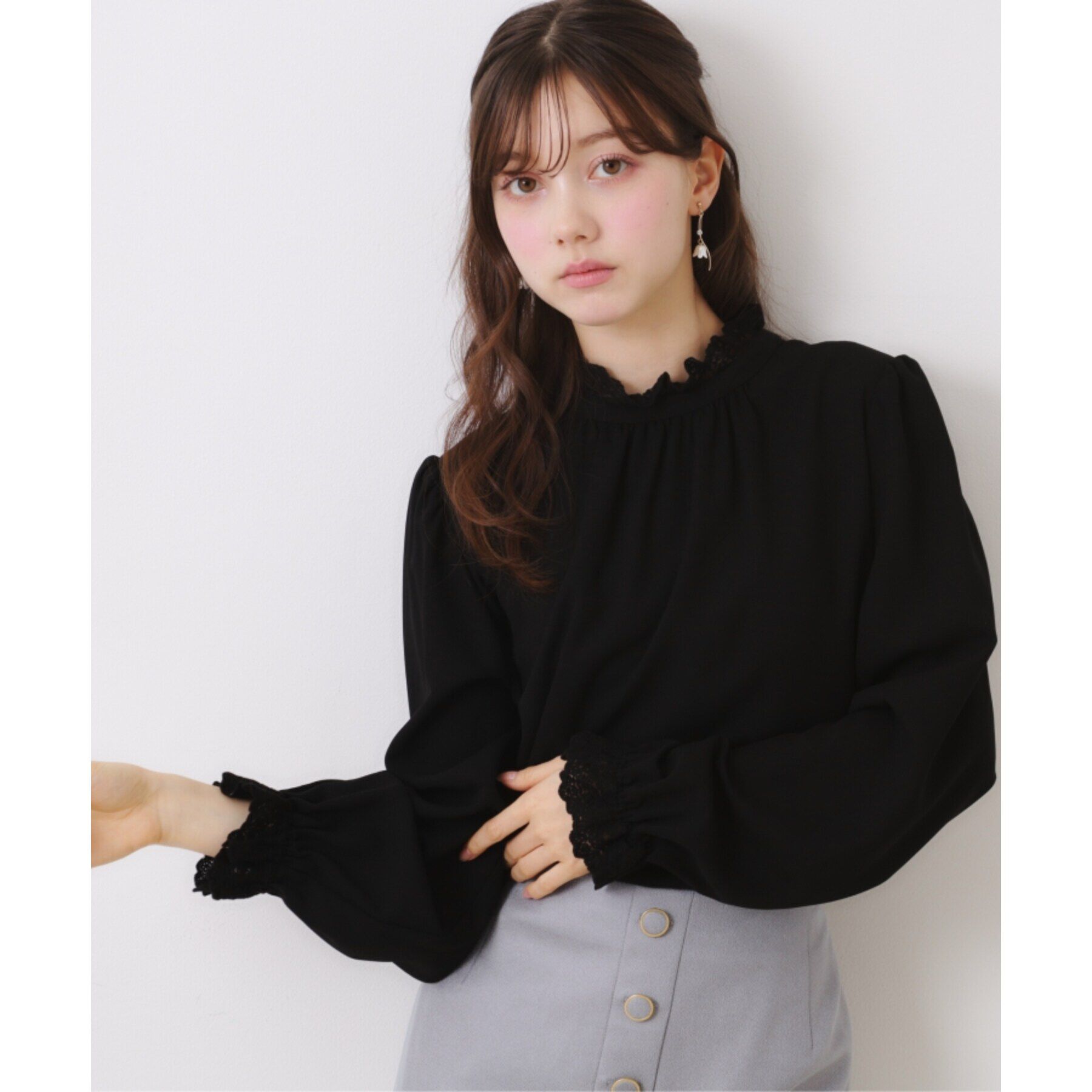 Couture broach「【ほろ甘・大人カワイイ】エンブロレース2WAYブラウス」|シャツ・ブラウス|ブラック(019)