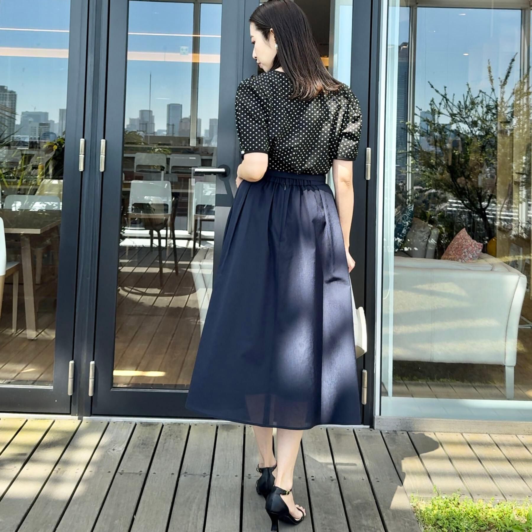 Couture broach「【フェミニン・二の腕カバー・通勤】サッカードットデザインブラウス」|シャツ・ブラウス|