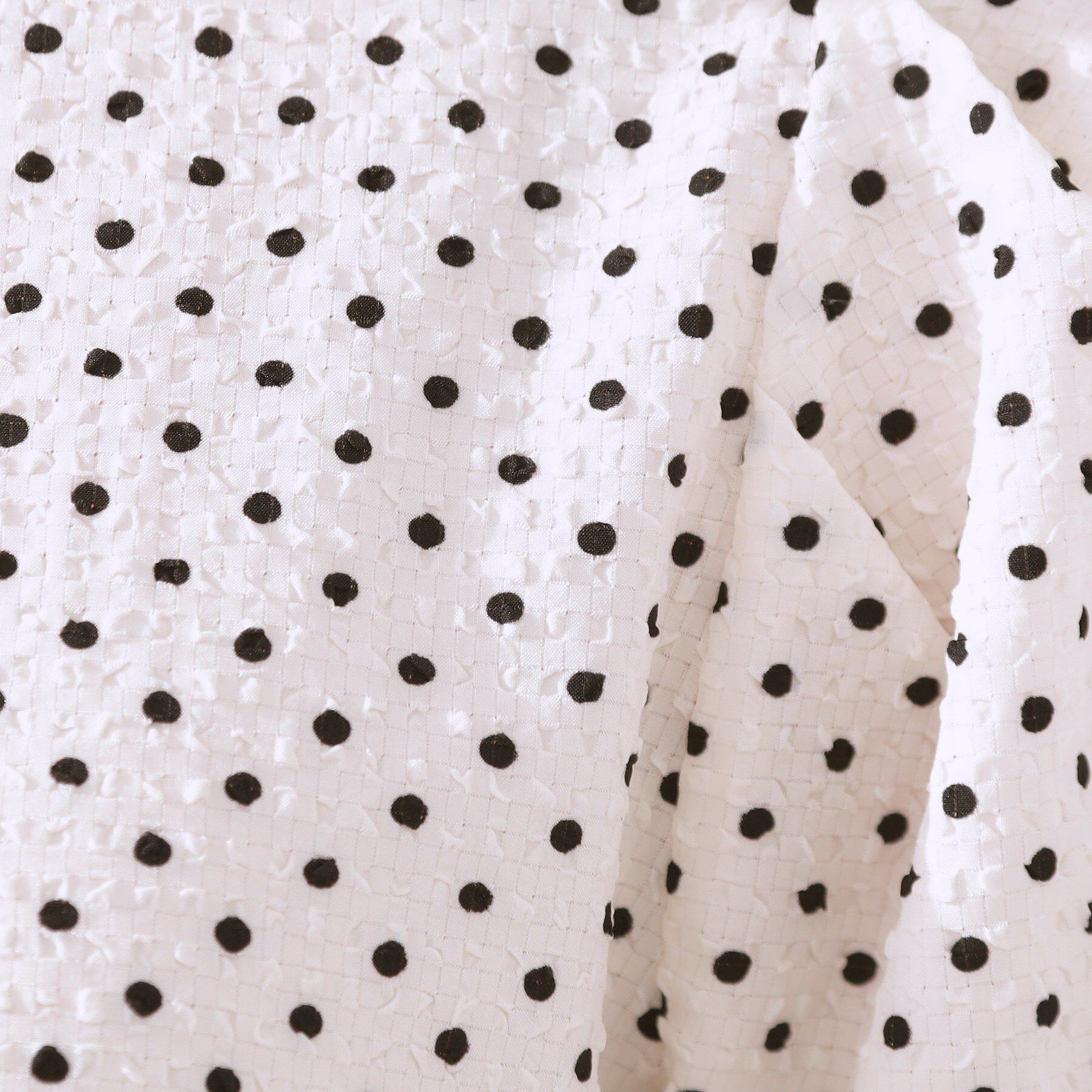 Couture broach「【フェミニン・二の腕カバー・通勤】サッカードットデザインブラウス」|シャツ・ブラウス|