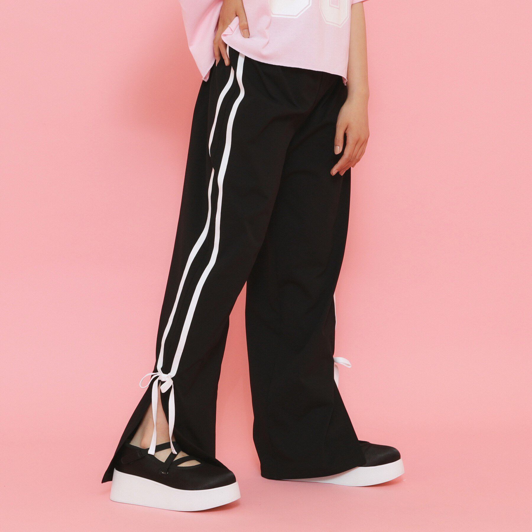 PINK-latte「【130cmあり】サイドラインリボントラックパンツ」|その他|ブラック(019)