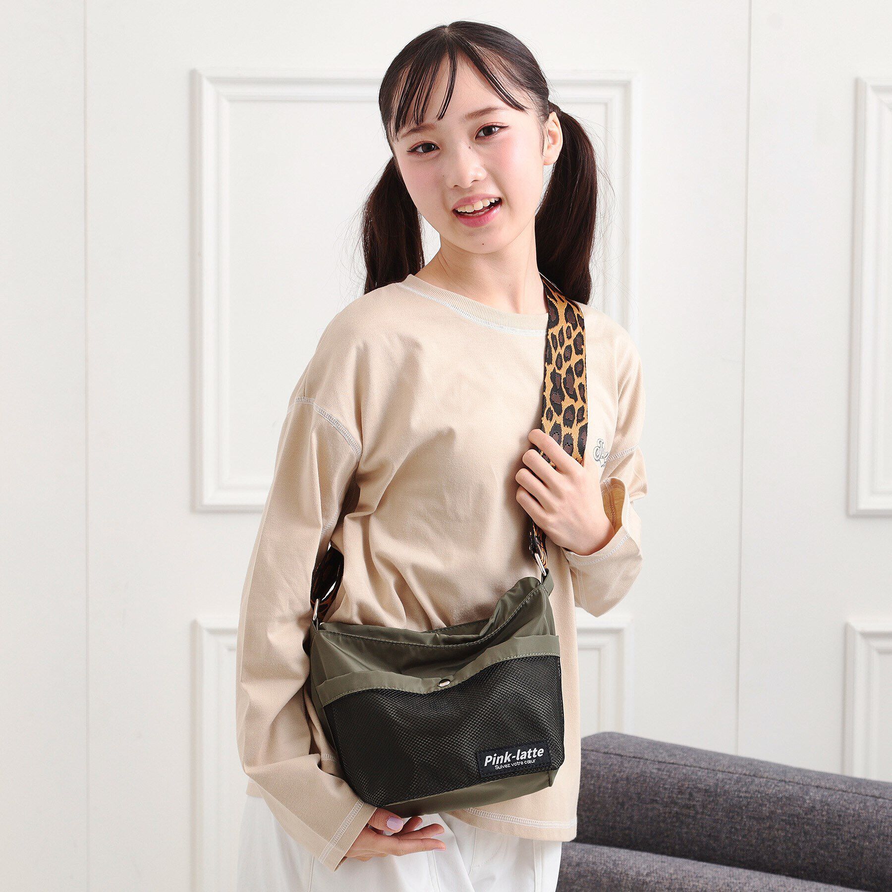 PINK-latte「レオパードカジュアルショルダー」|ショルダー・メッセンジャー|カーキ(027)