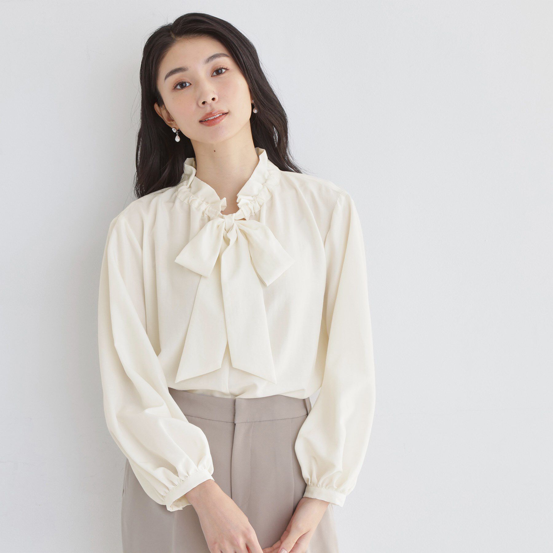 THE SHOP TK「【通勤・セレモニー】ギャザーリボンタイブラウス」|シャツ・ブラウス|