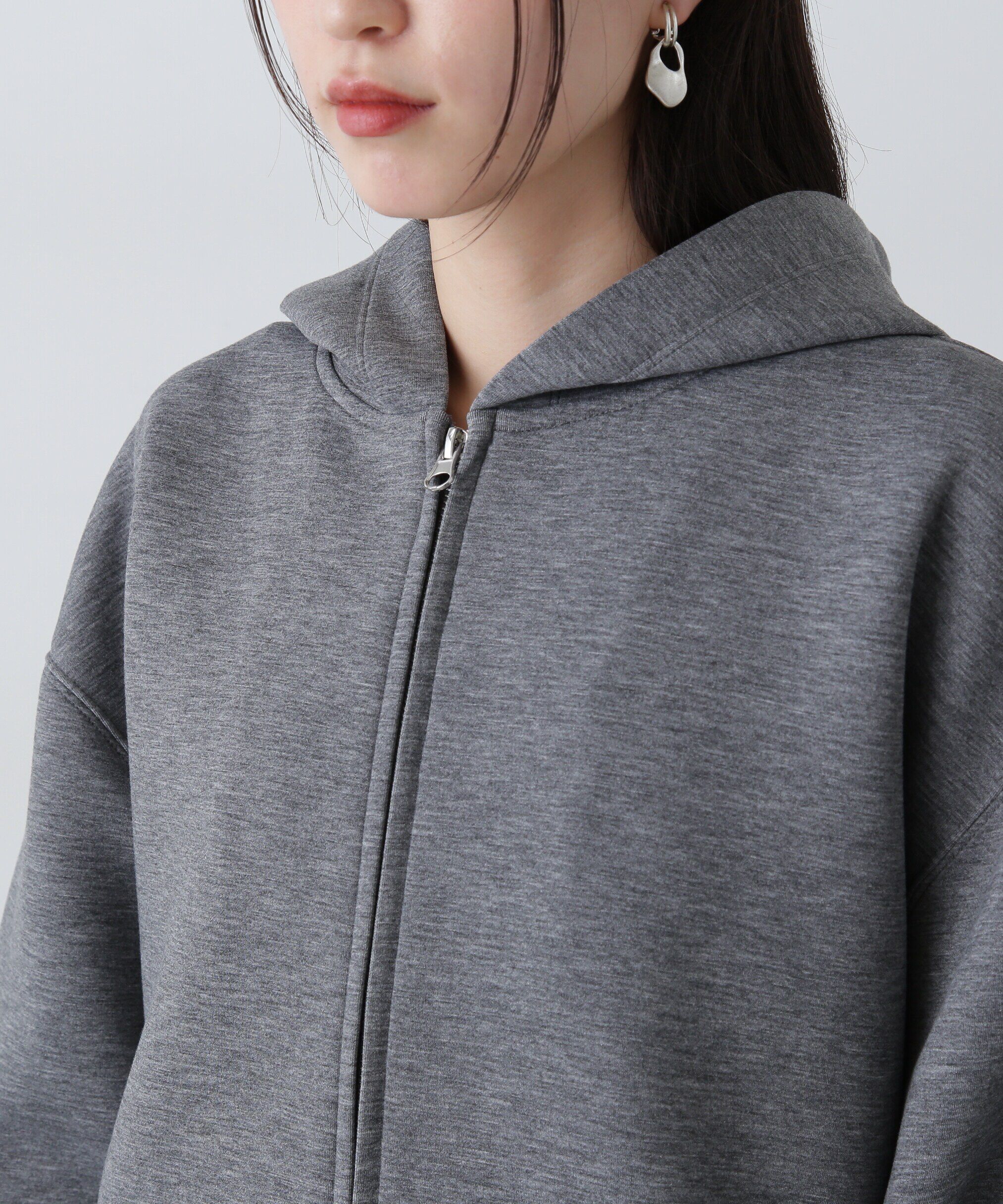  「ダンボールフォルムジップフーディー」|Tシャツ・カットソー|