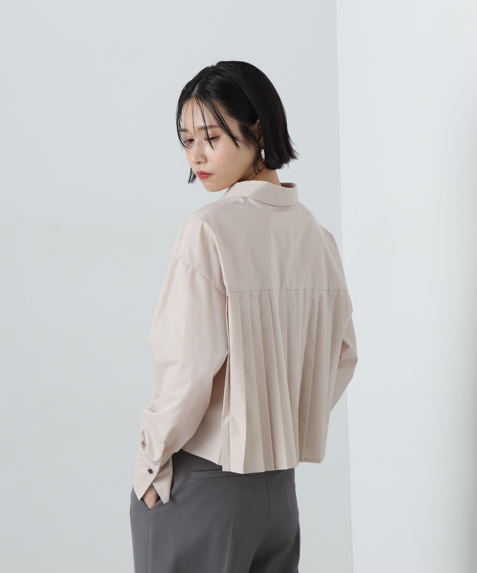  「バックプリーツショートシャツ」|シャツ・ブラウス|