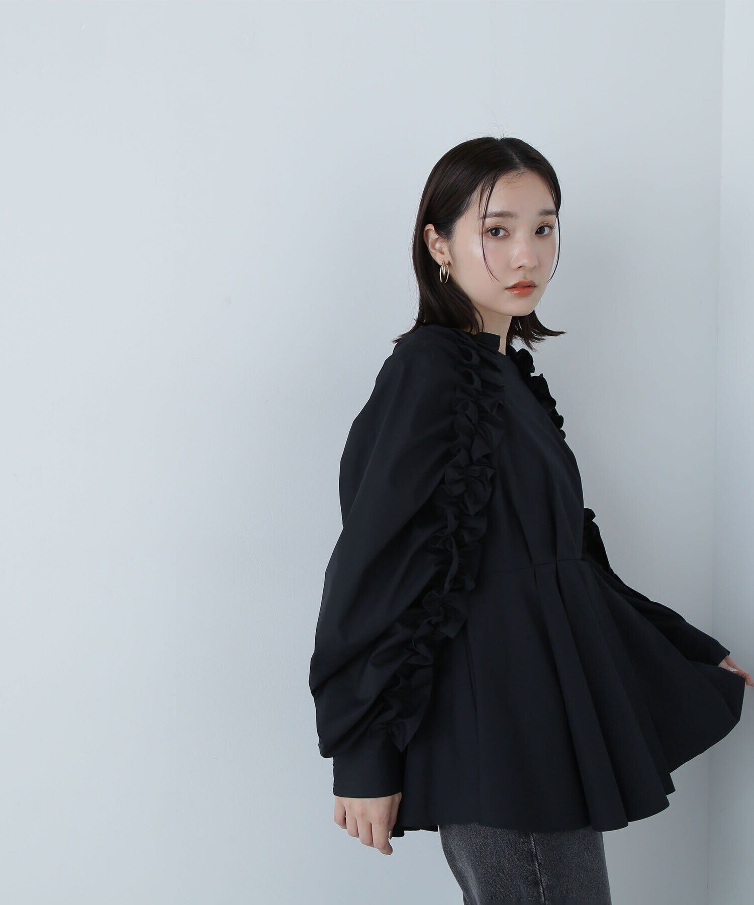  「フリルスリーブペプラムブラウス　24AW」|シャツ・ブラウス|