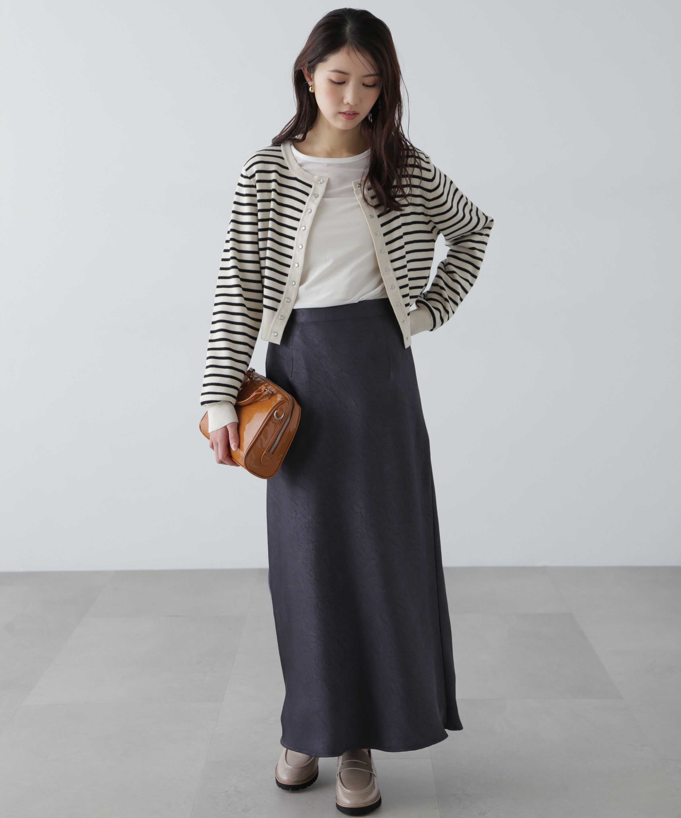  「ドットボタンクルーネックカーディガン」|ニット・セーター|