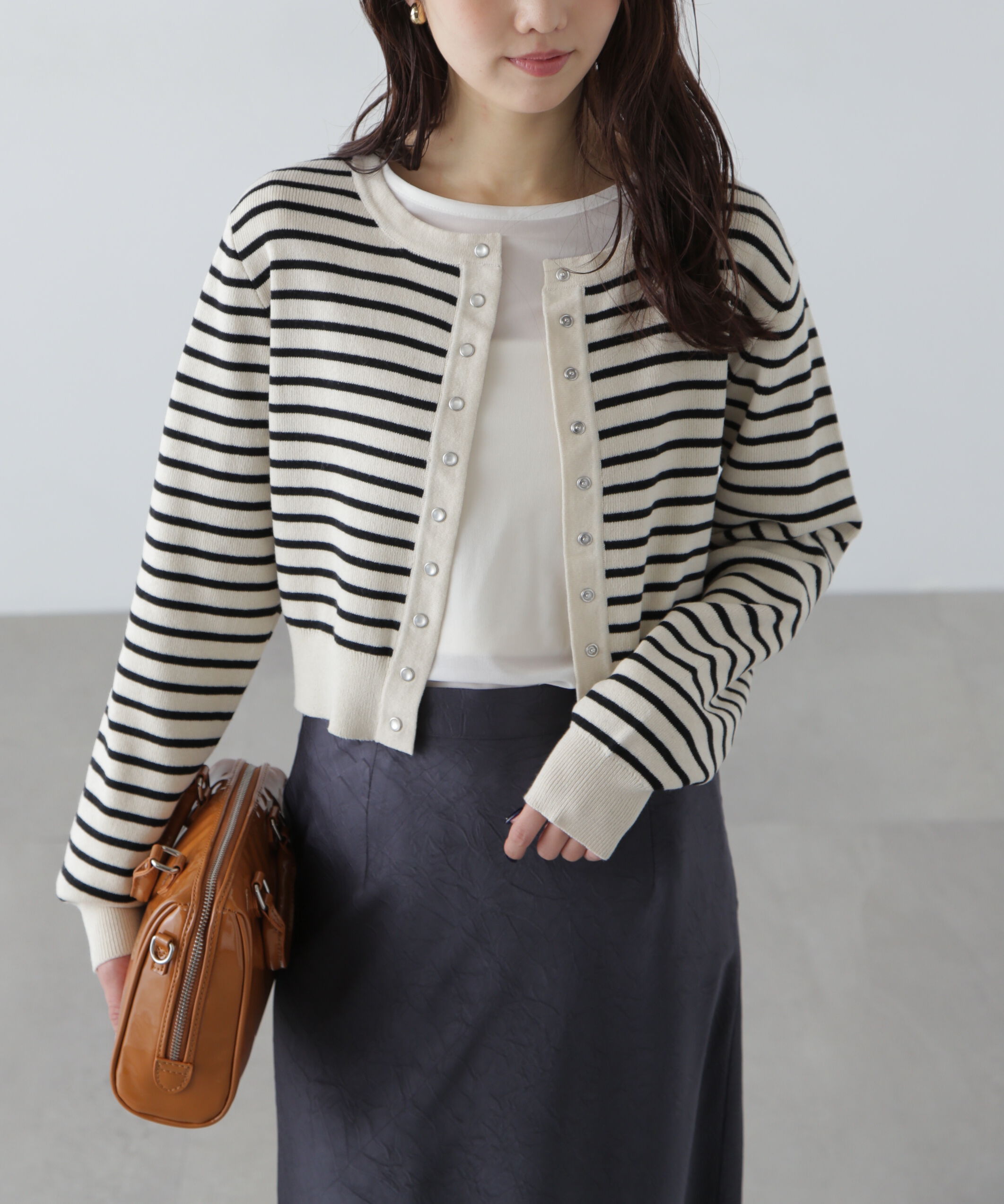  「ドットボタンクルーネックカーディガン」|ニット・セーター|