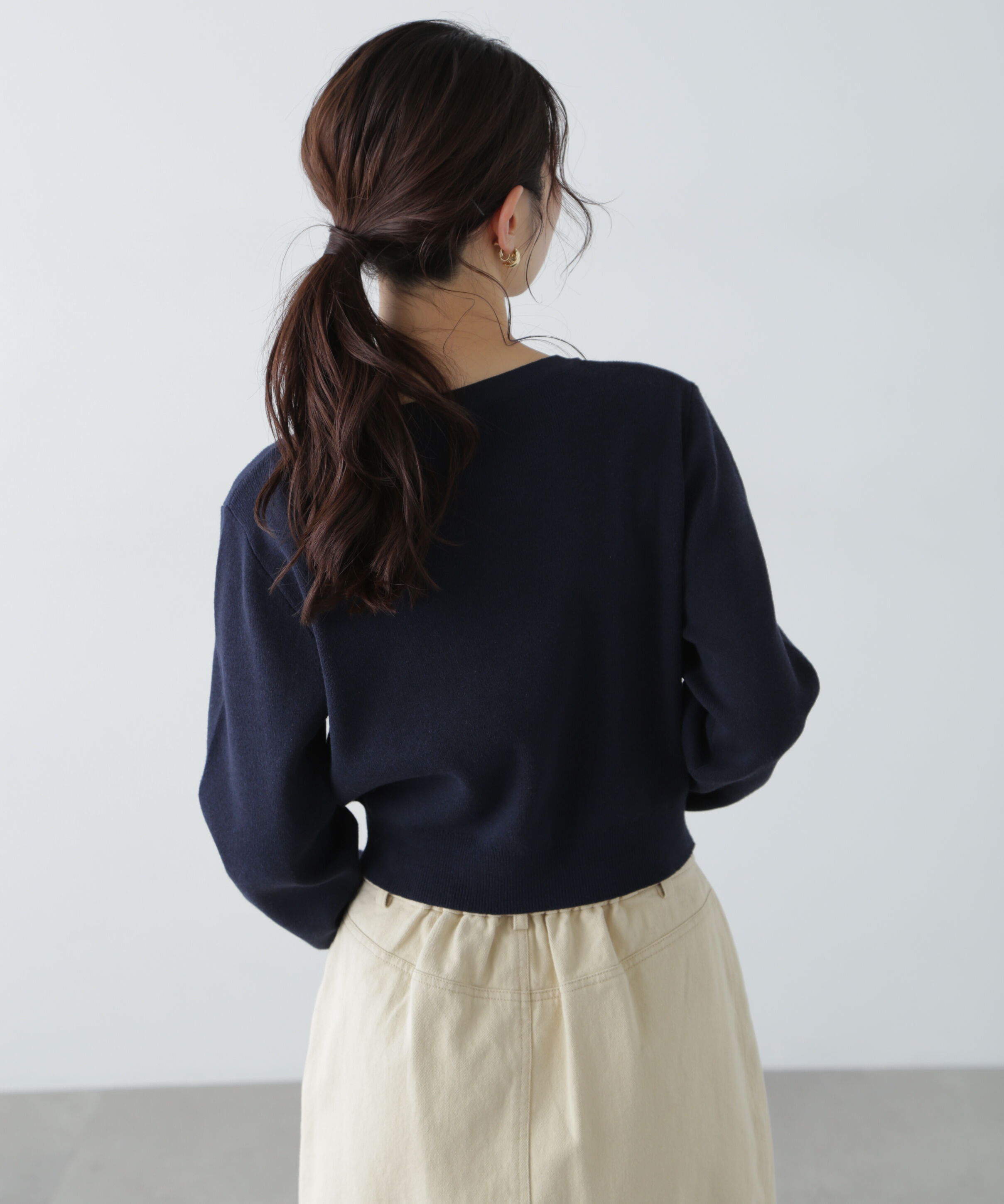  「ドットボタンクルーネックカーディガン」|ニット・セーター|