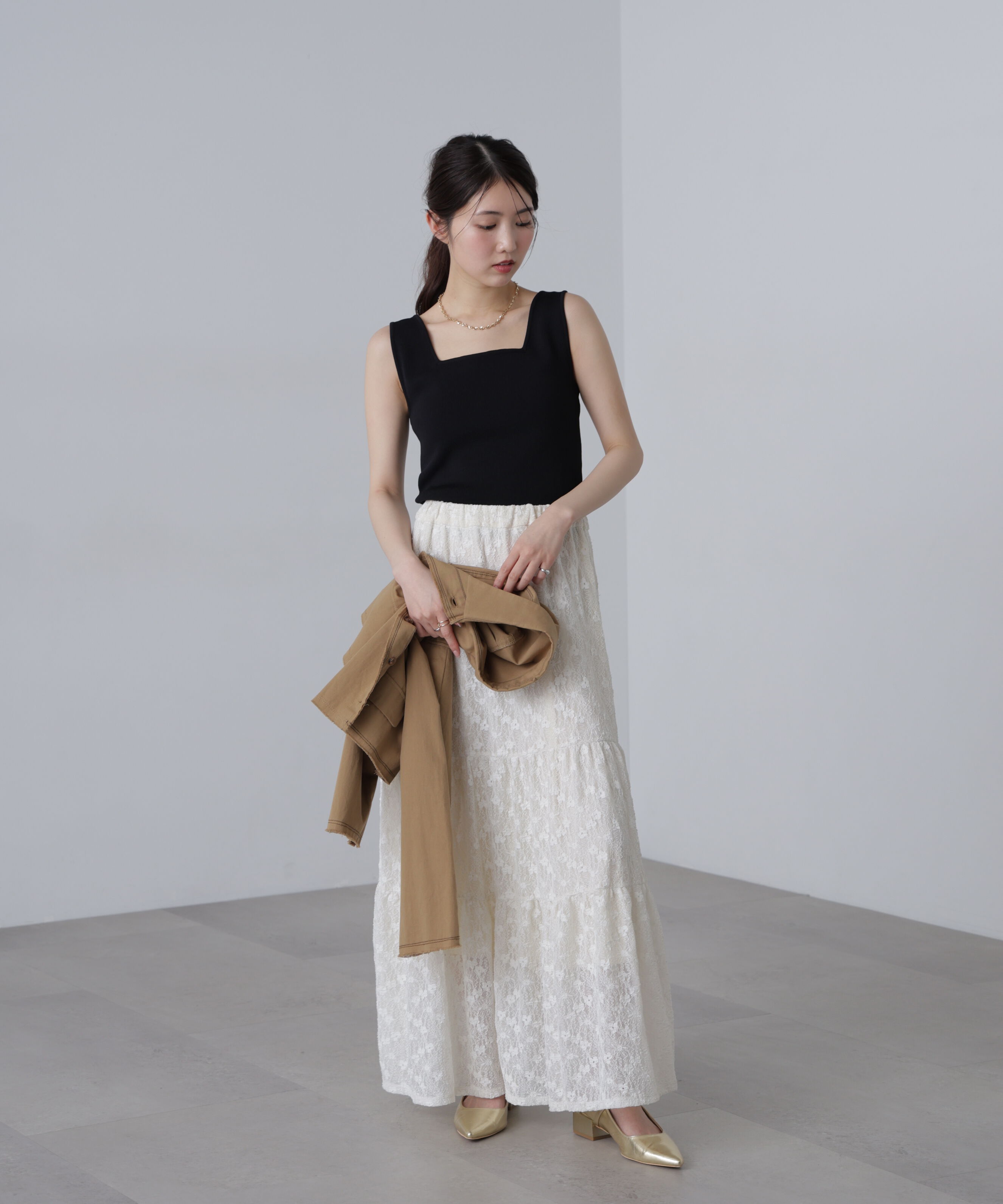  「〈洗える〉マシンウォッシャブル総針スクエアネックタンクニット」|ニット・セーター|