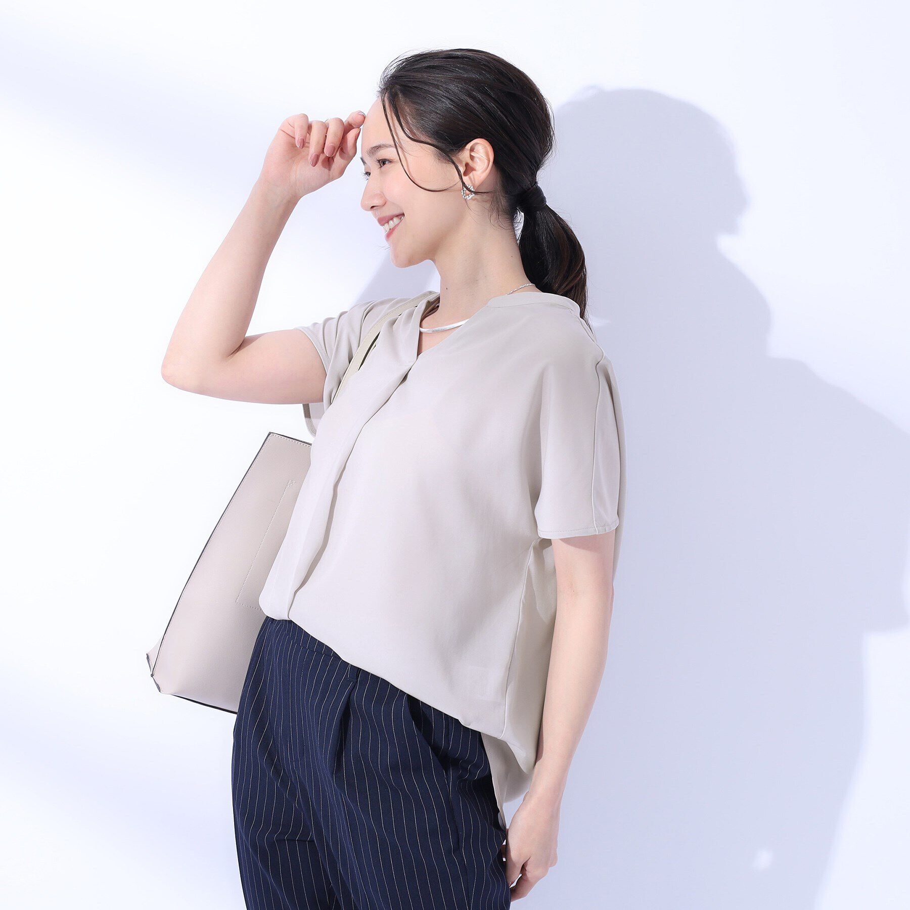 SHOO･LA･RUE「【洗える/プチプラ/無理せずキレイ】女性らしく好印象 スキッパーブラウス」|シャツ・ブラウス|