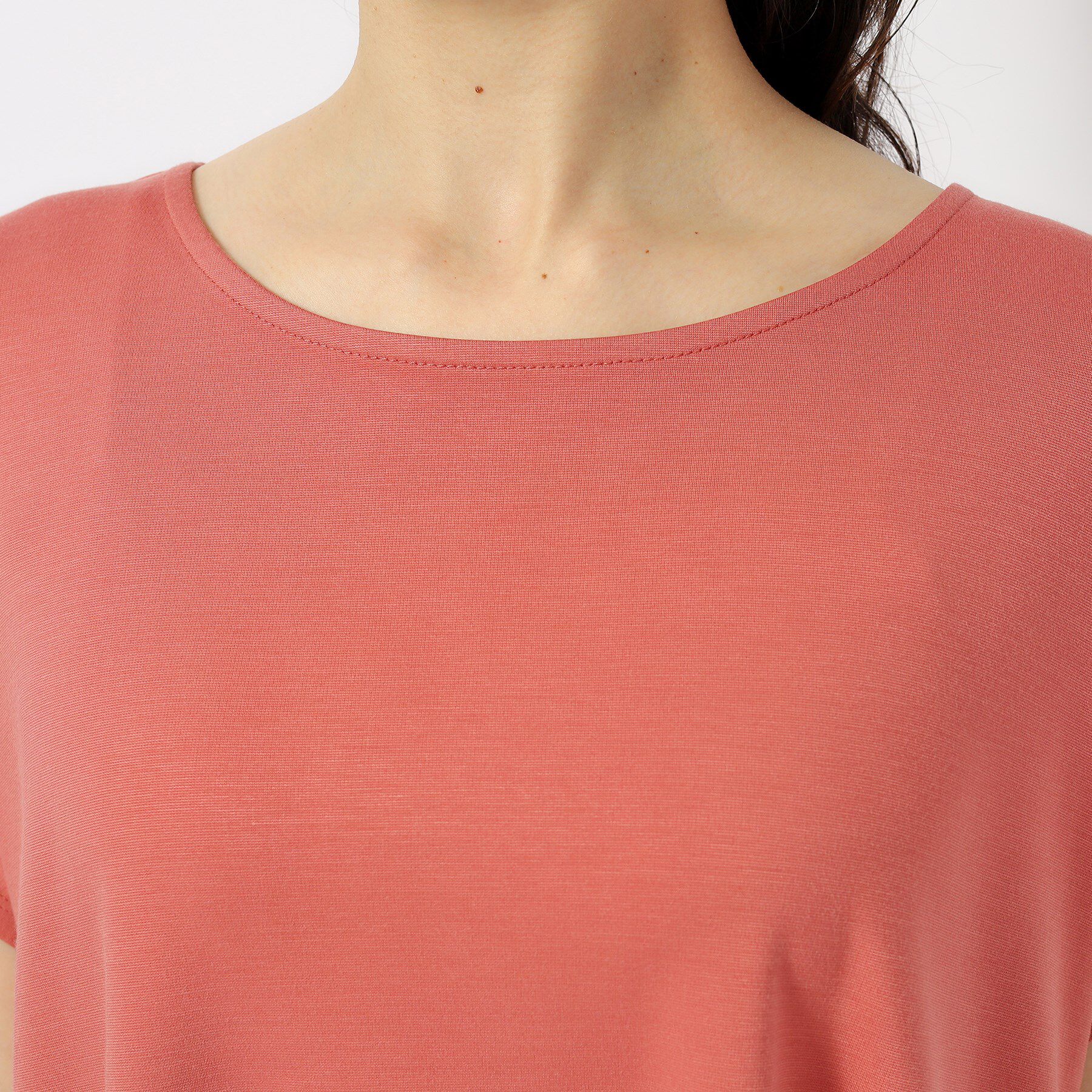 SHOO･LA･RUE「【UV】アウトで決まる とろみラウンドヘム半袖トップス」|Tシャツ・カットソー|