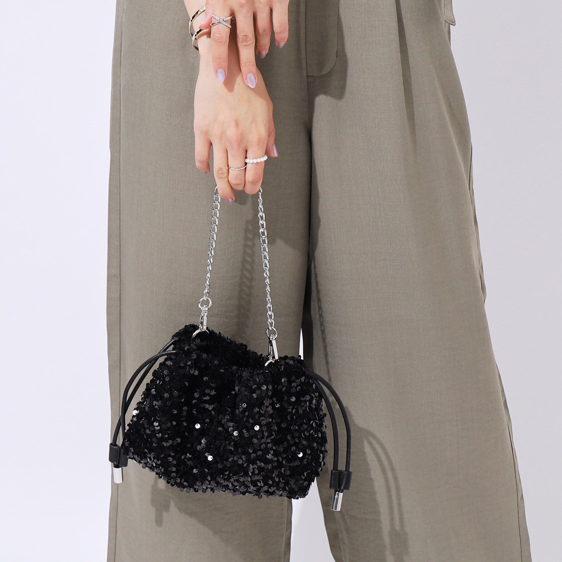 SHOO･LA･RUE「【スパンコール／シャイニー】アソート巾着ショルダーバッグ」|ショルダー・メッセンジャー|