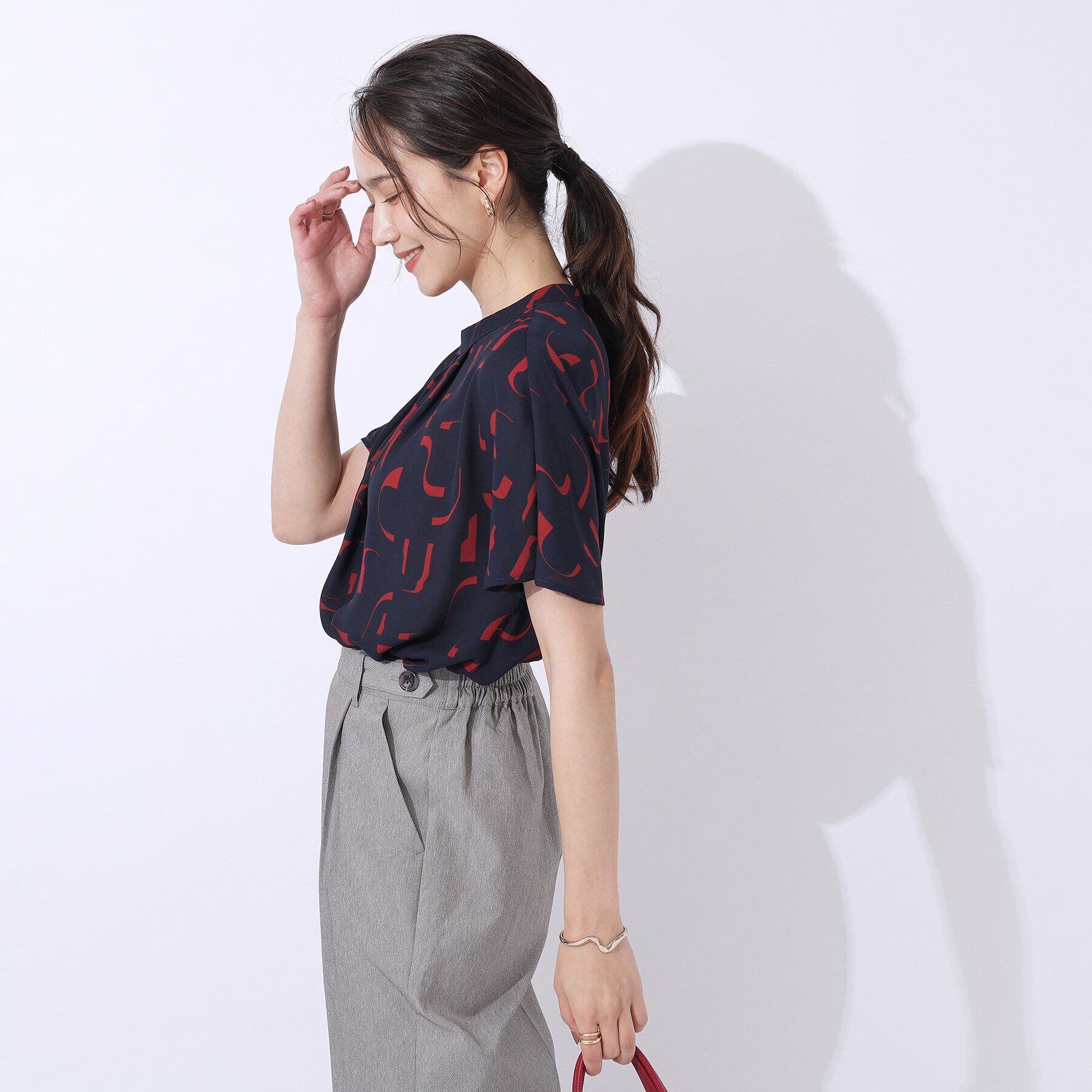 SHOO･LA･RUE「【洗える】周りと差がつく プリントハイネックブラウス」|シャツ・ブラウス|