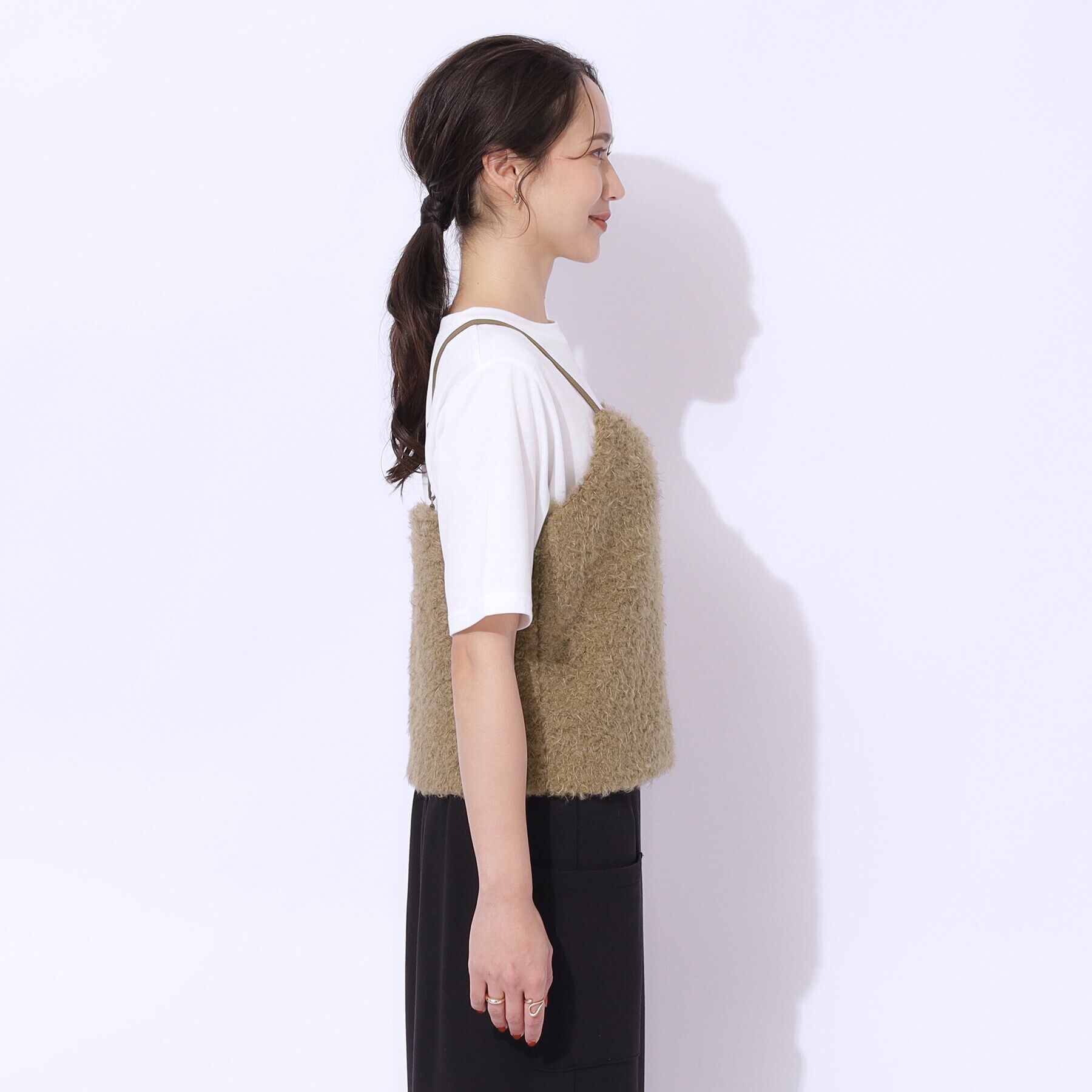 SHOO･LA･RUE「【2点セット】秋冬も活躍 フェイクファービスチェ&times;Tシャツ」|その他|