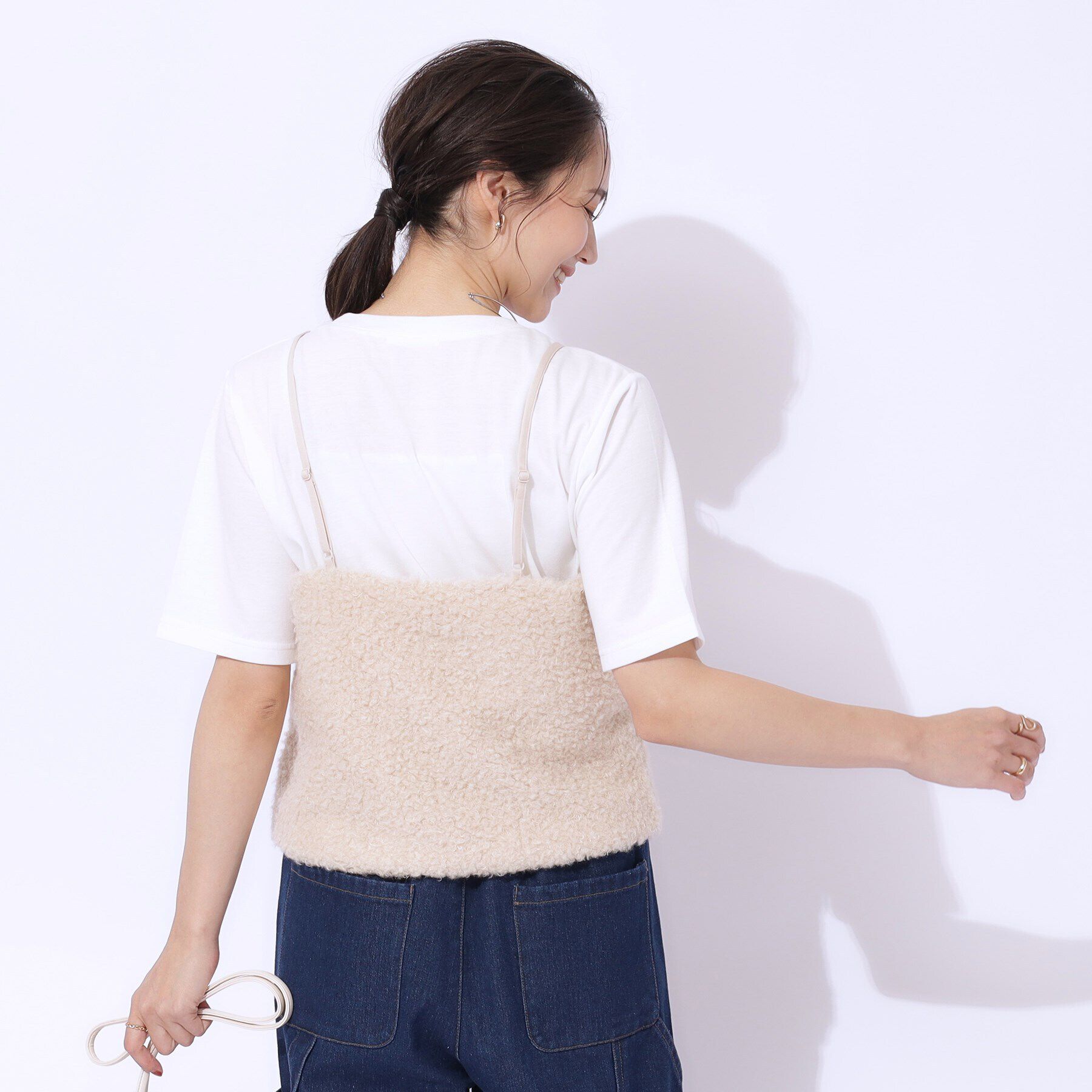 SHOO･LA･RUE「【2点セット】秋冬も活躍 フェイクファービスチェ&times;Tシャツ」|その他|