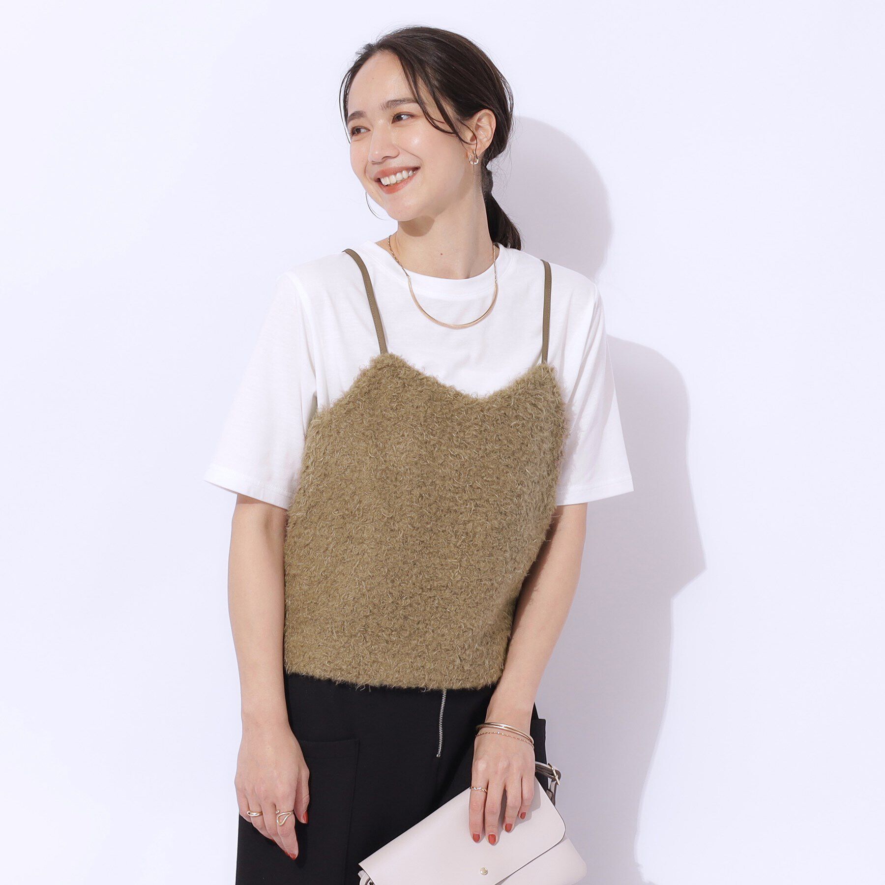 SHOO･LA･RUE「【2点セット】秋冬も活躍 フェイクファービスチェ&times;Tシャツ」|その他|