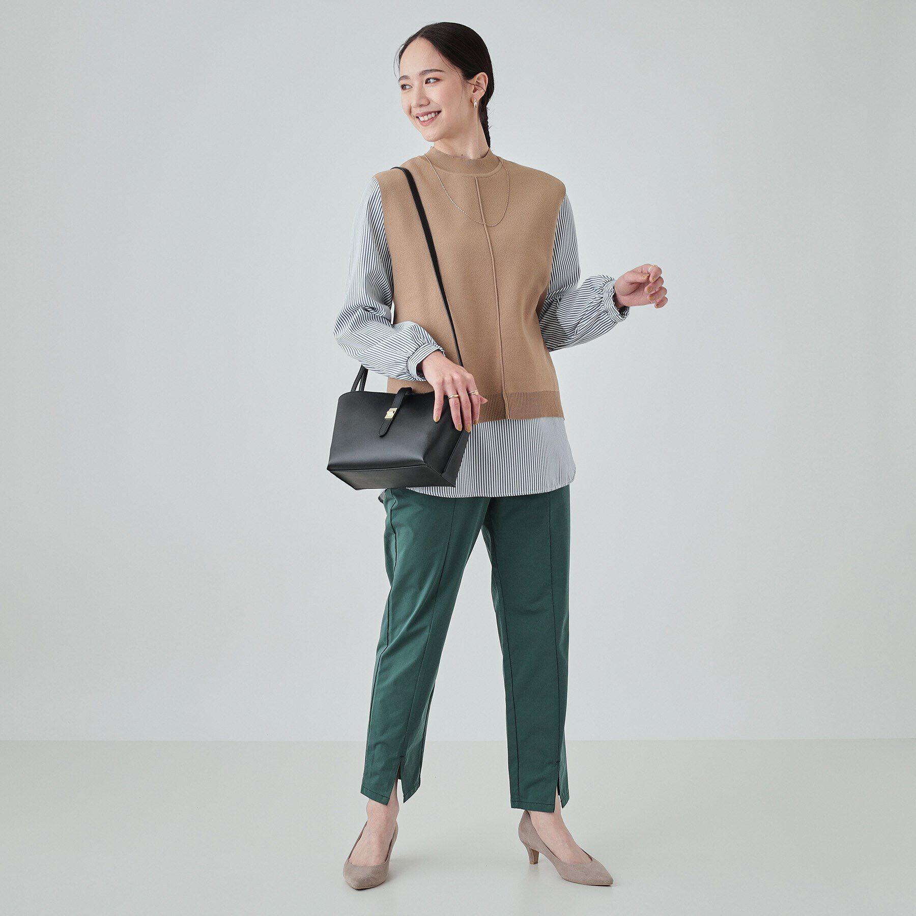 SHOO･LA･RUE「オンにもオフにも 飾り金具ショルダーバッグ」|ショルダー・メッセンジャー|