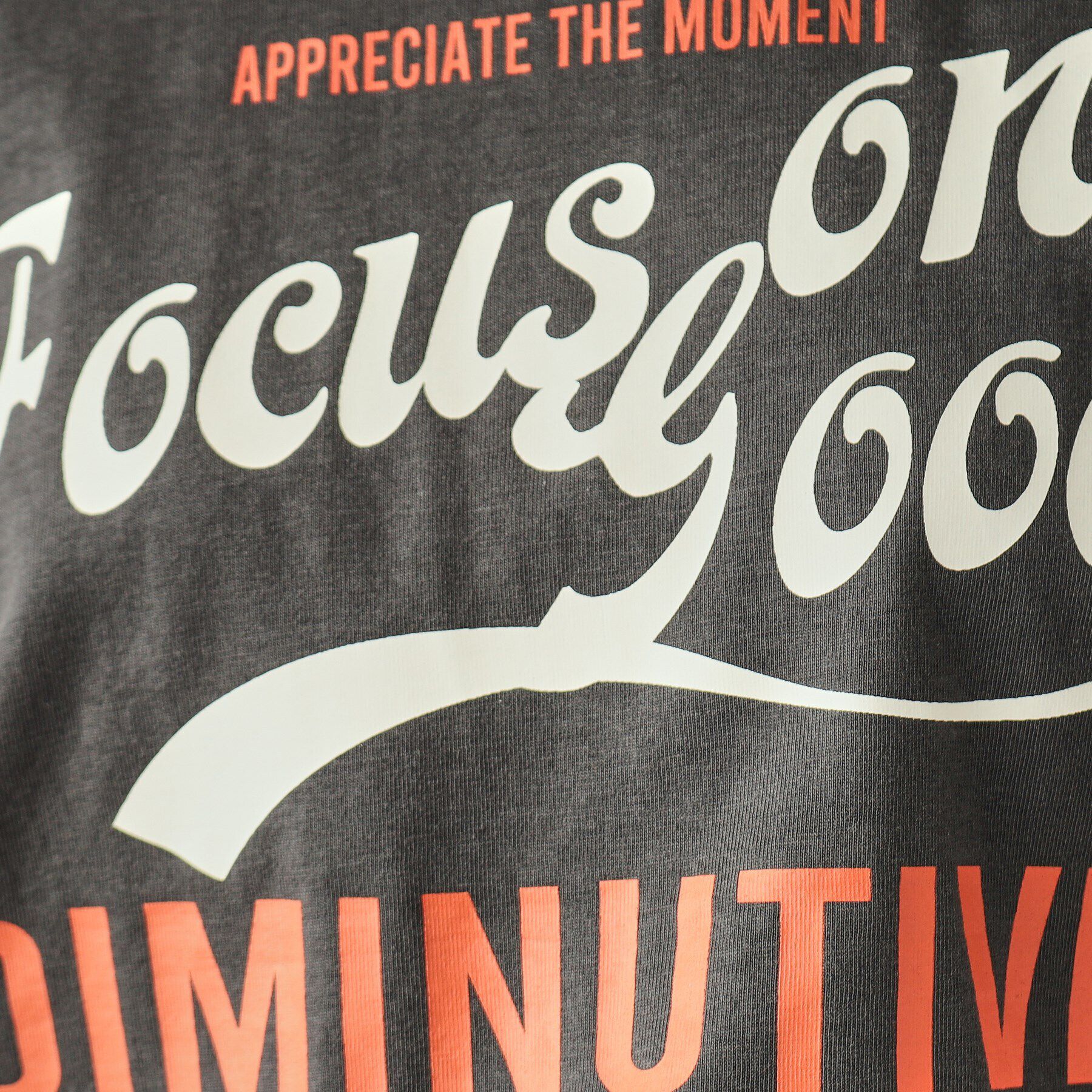 SHOO･LA･RUE「【洗える】ロゴデザインでこなれ見え フリルスリーブTシャツ」|Tシャツ・カットソー|